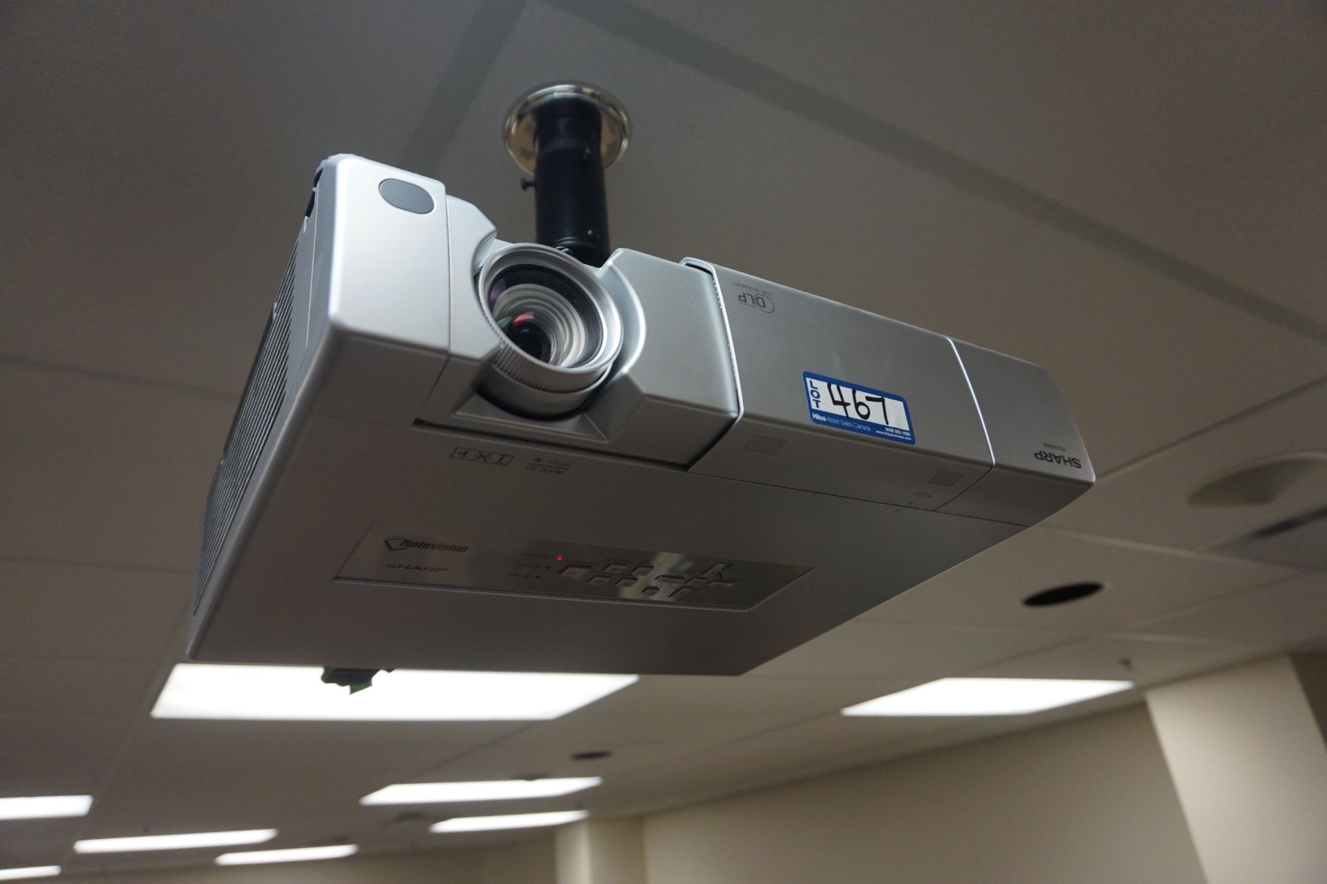 Sharp Model PG-D4010X Projector