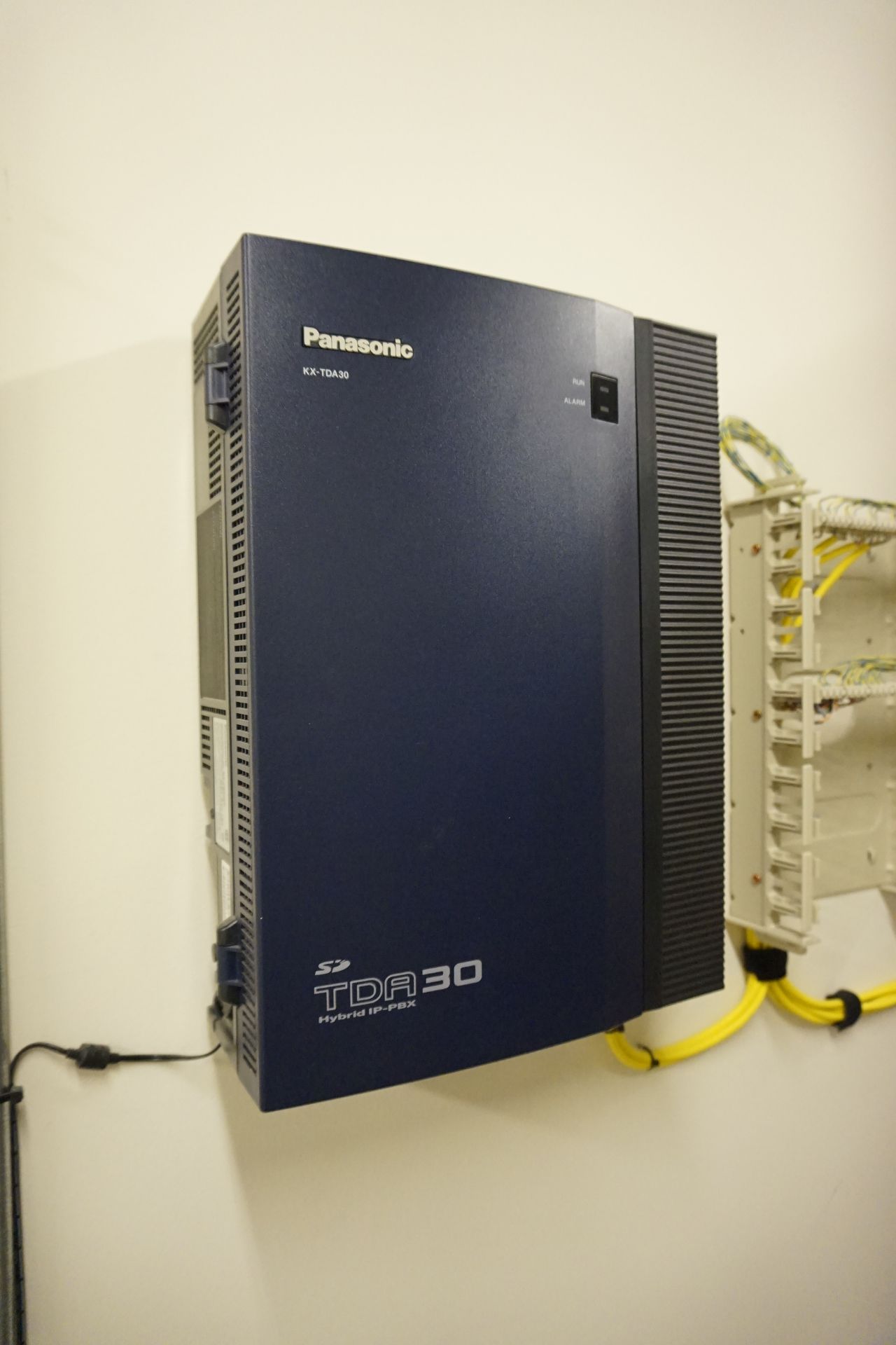 Panasonic Model KX-TDA30 Hybrid IP-PBX Telephone System