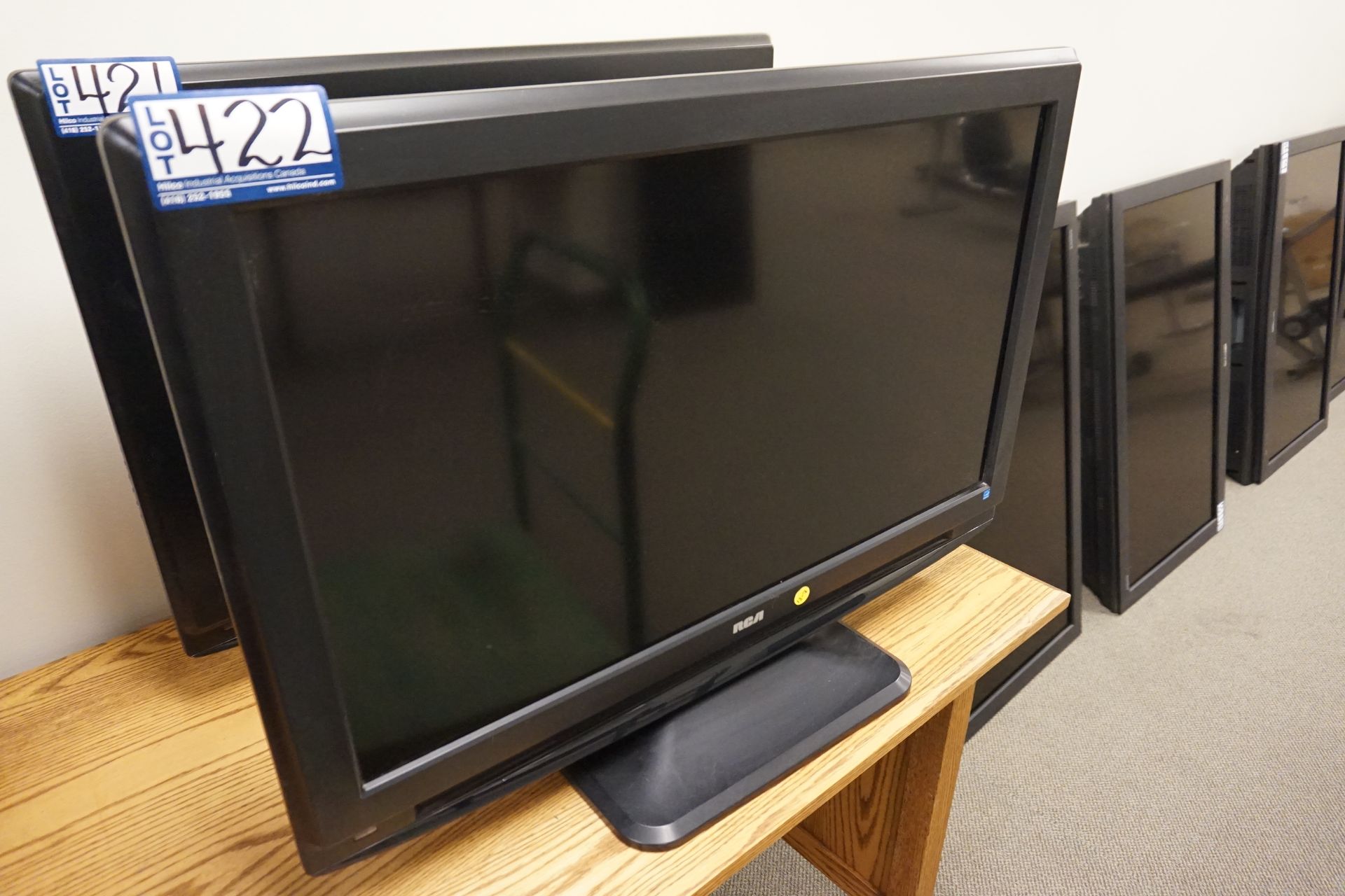 RCA Model L32HD31R LCD Television