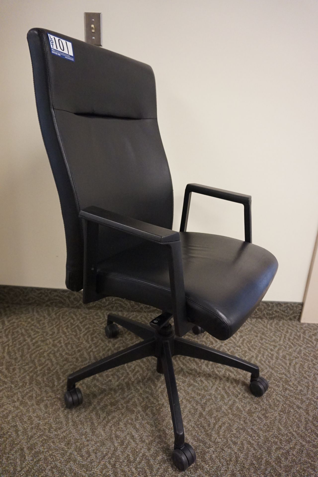 Steelcase Turnstone Swivel Arm Chair