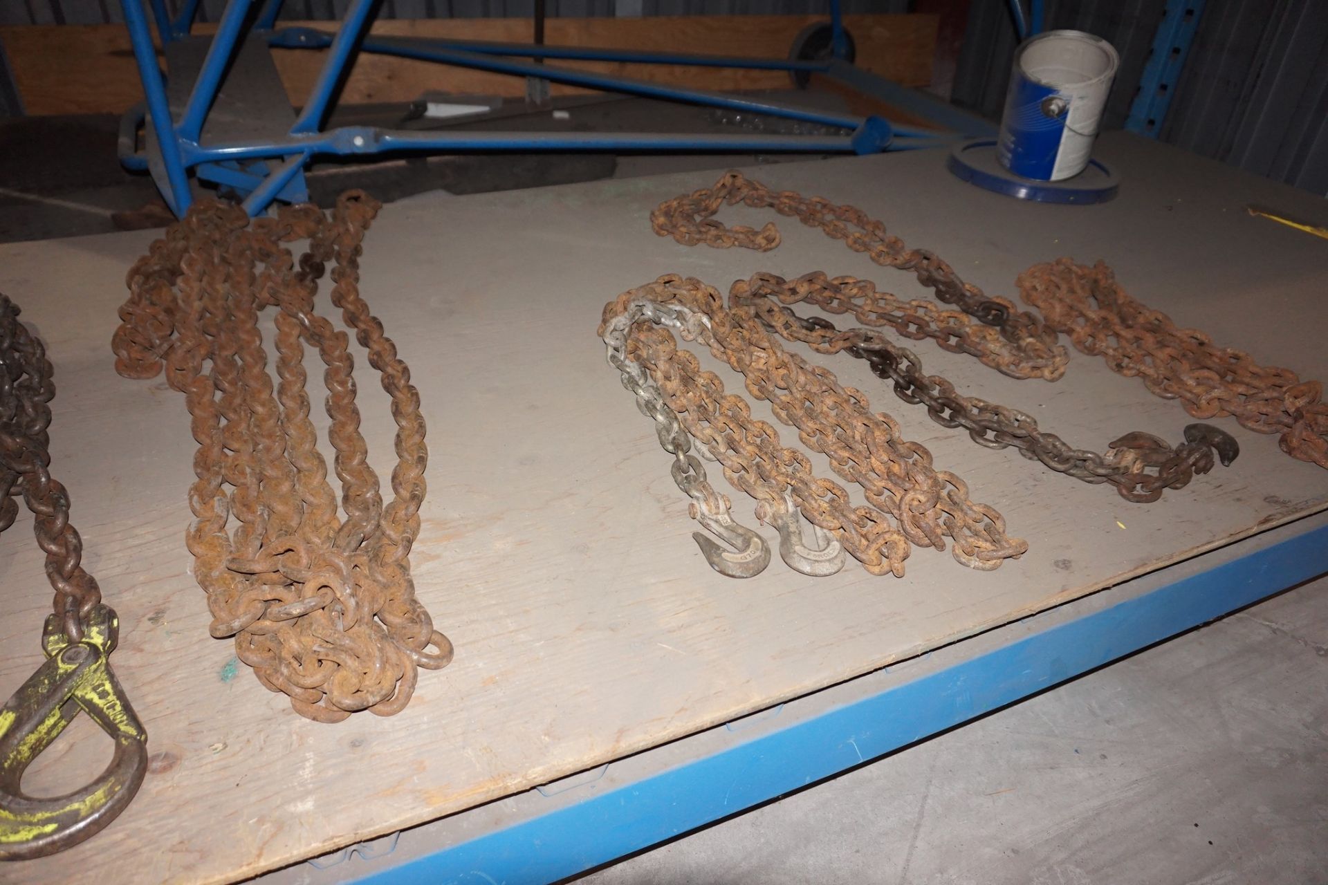 Asst. Lifting Chain - Image 2 of 3