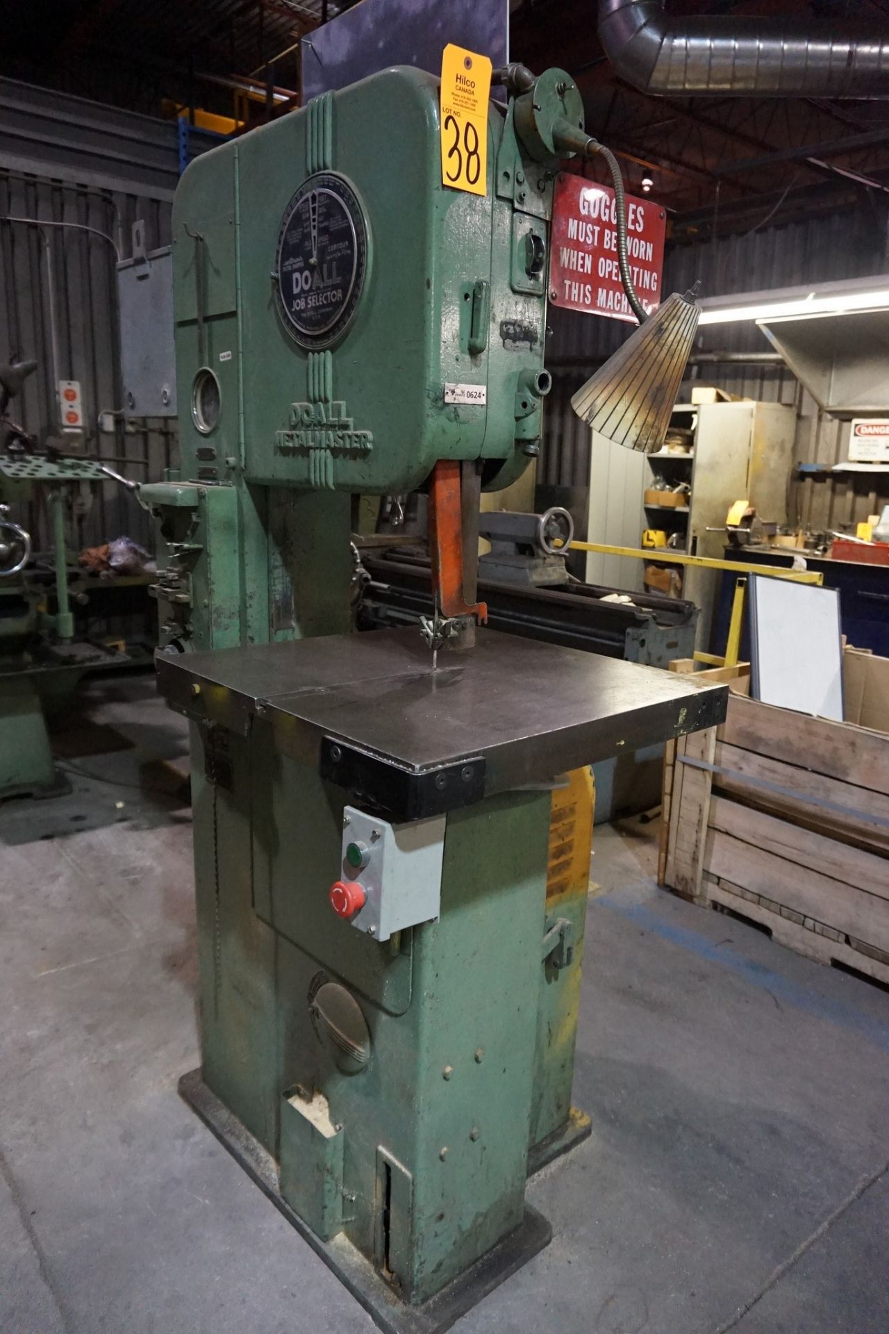 DoAll Model ML 550V Band Saw with 17" Throat & Blade Welder