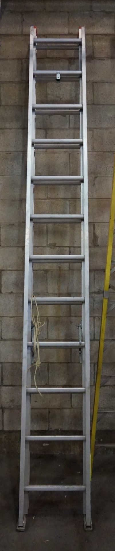 Aluminum Extension Ladder