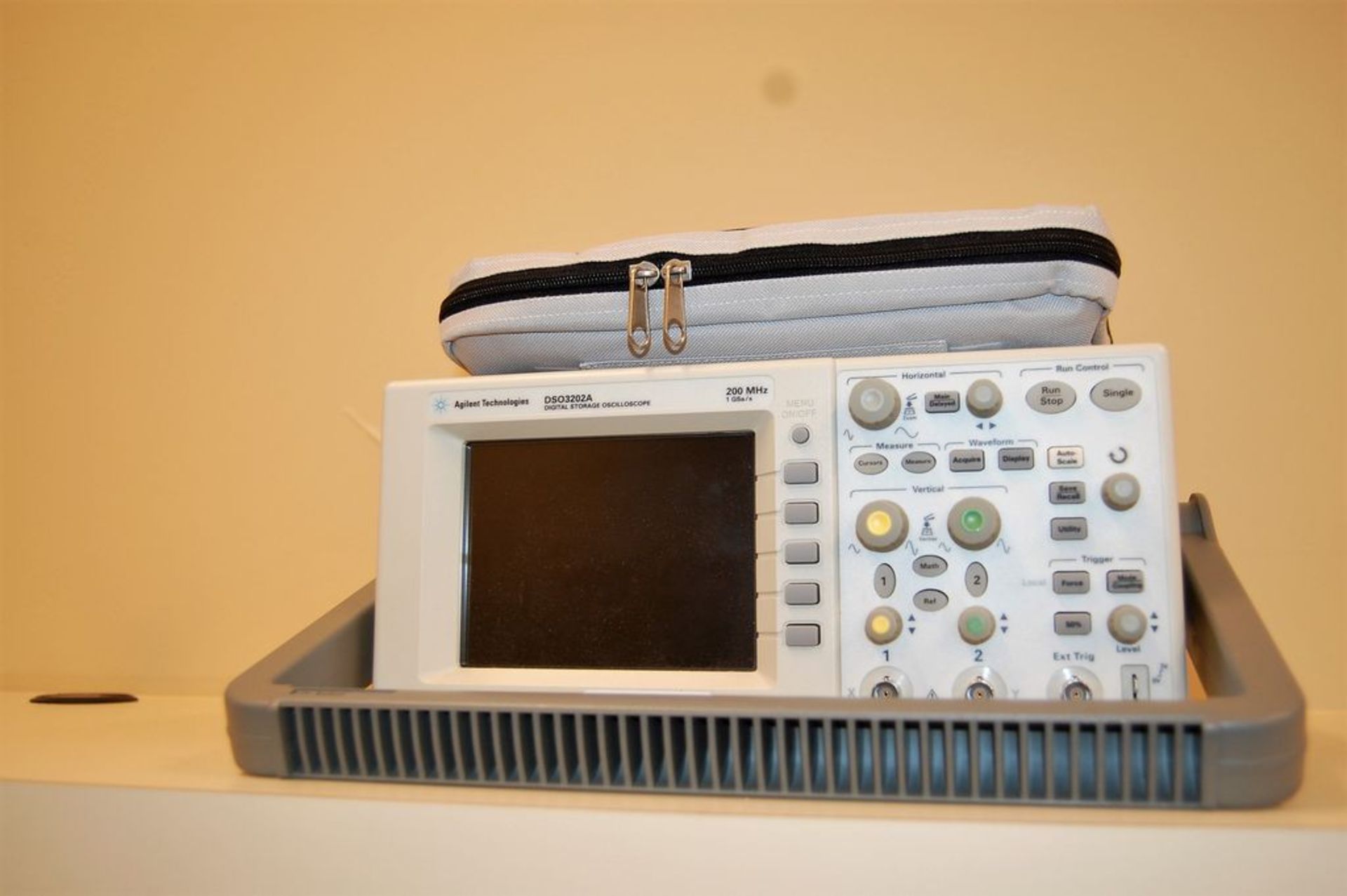 Agilent Technologies Model DSO3202A 200 MHz Digital Storage Oscilloscope