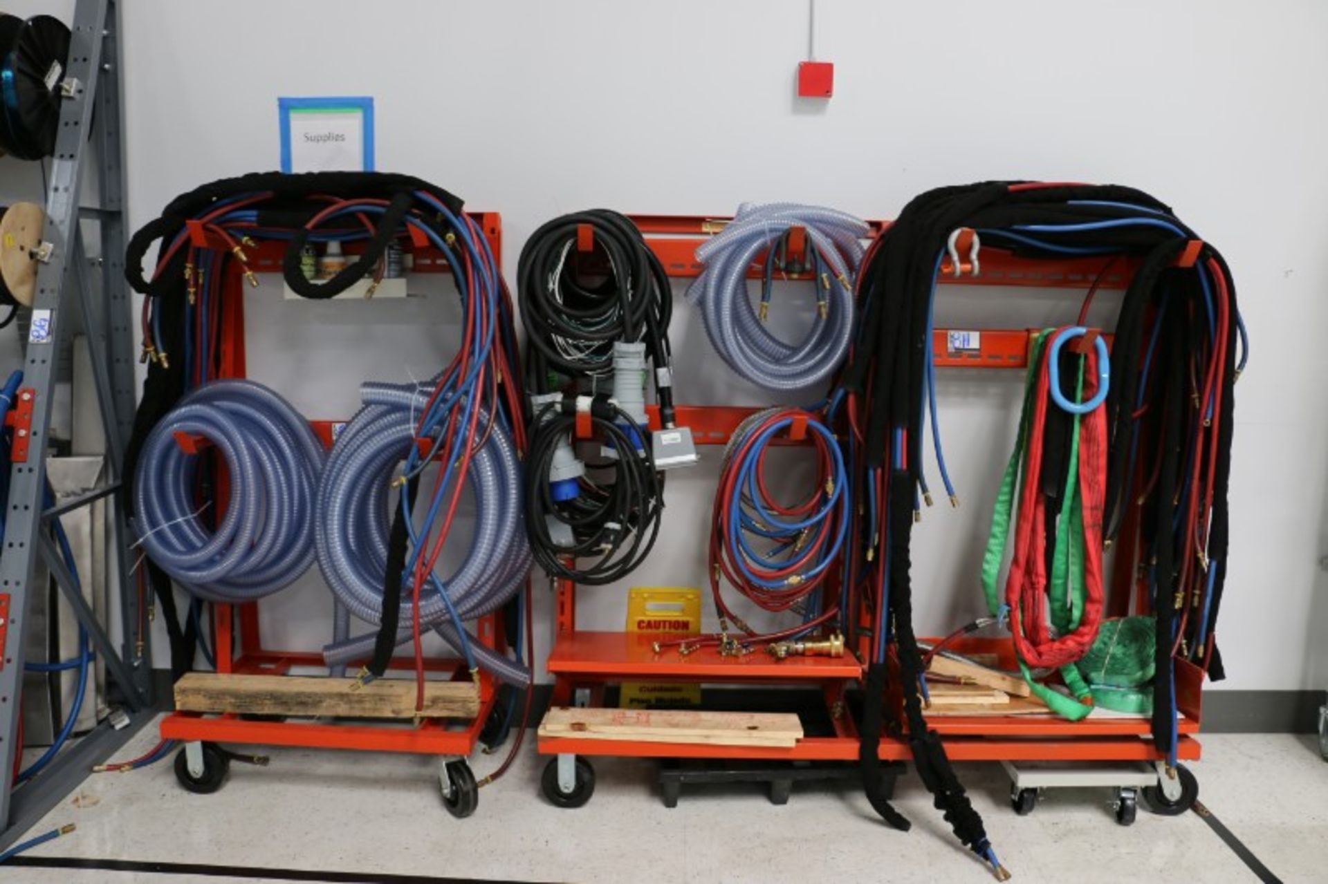 Rack with Content, Assorted Hoses, Hot Runner Cables - Image 4 of 8