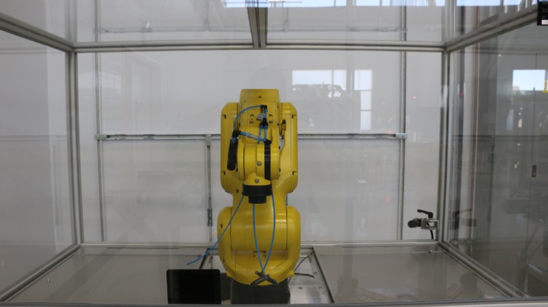 Fanuc Model LR Mate 200iD 6 Axis Robot - Image 4 of 10