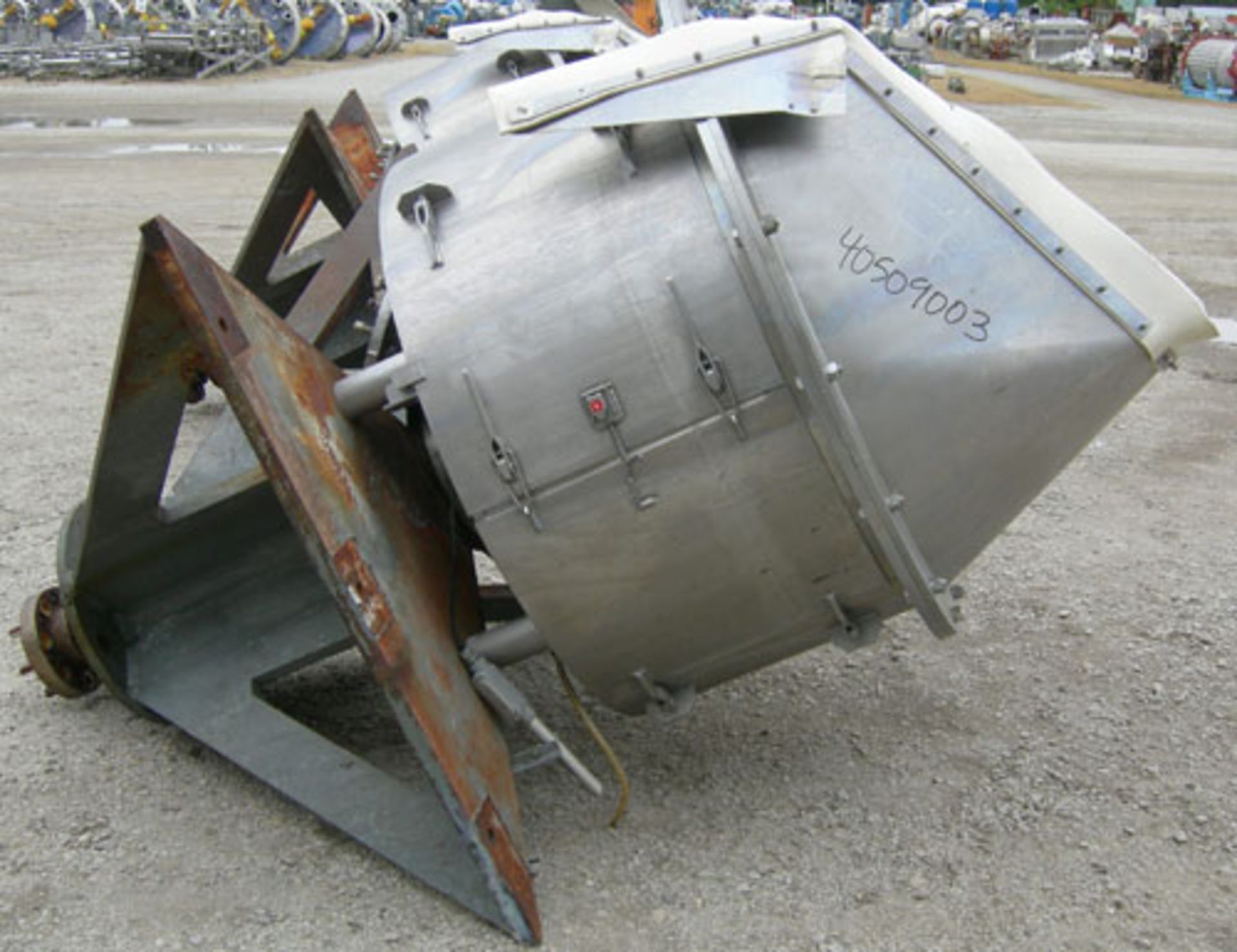 Rietz Model RI-24-K354 Verical Disintegrator - Image 4 of 17