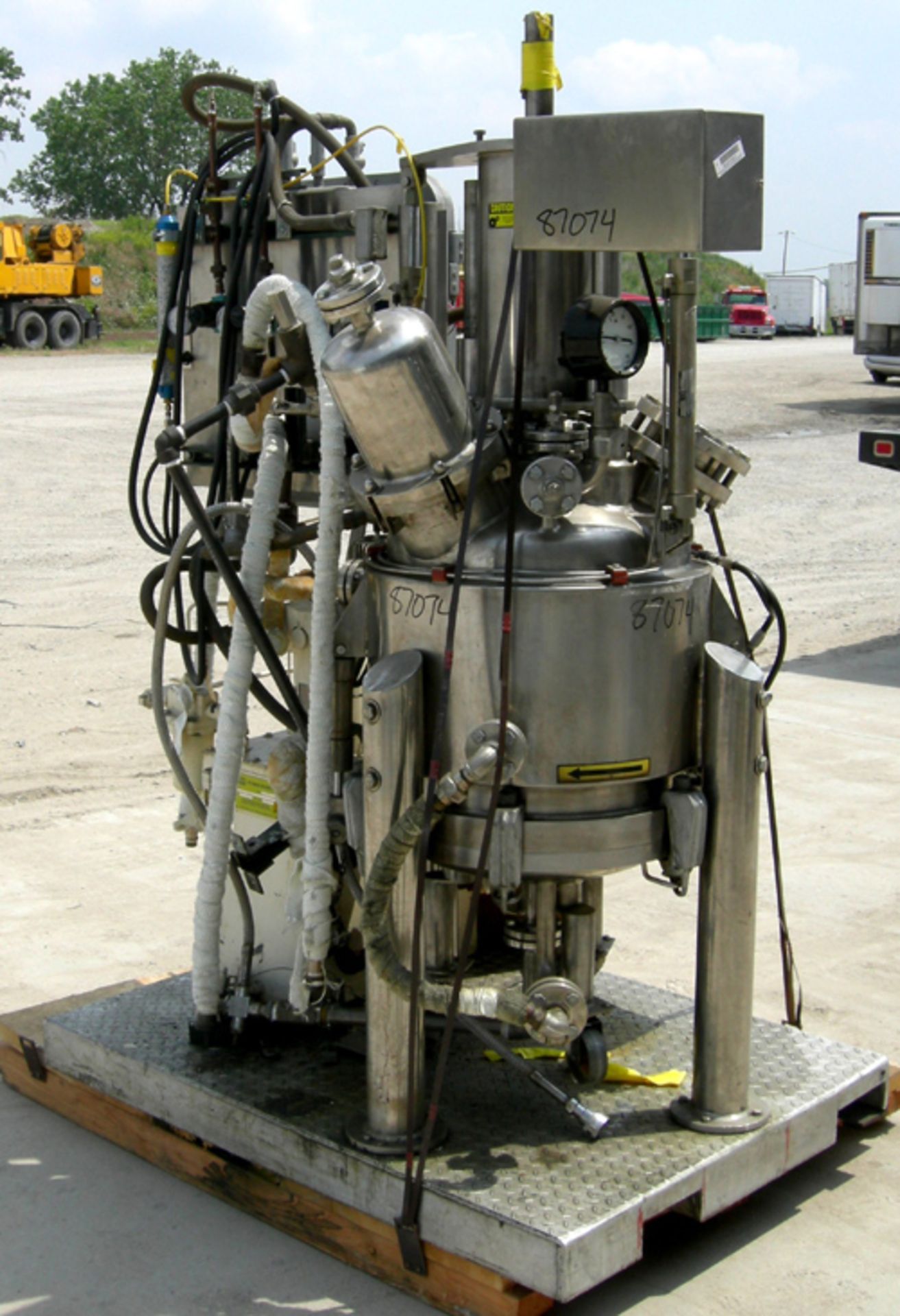 Jaygo Model APF-100 Agitated Pressure Filter Dryer - Image 3 of 9