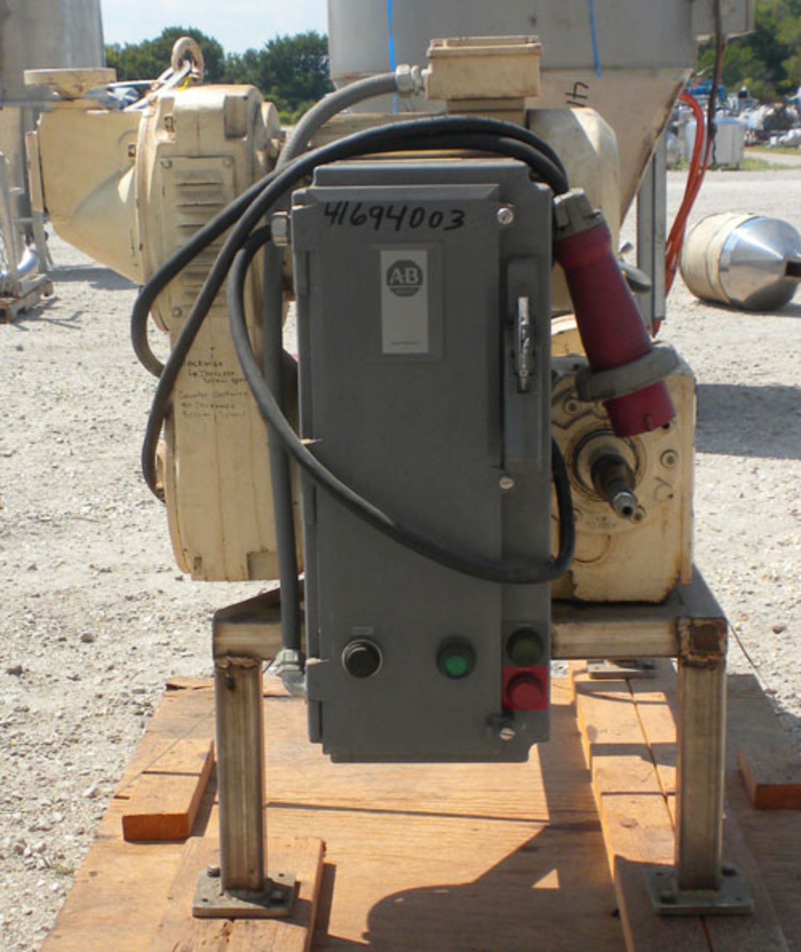 Teledyne Readco Model 5 Continuous Crosshead Extruder - Image 4 of 10