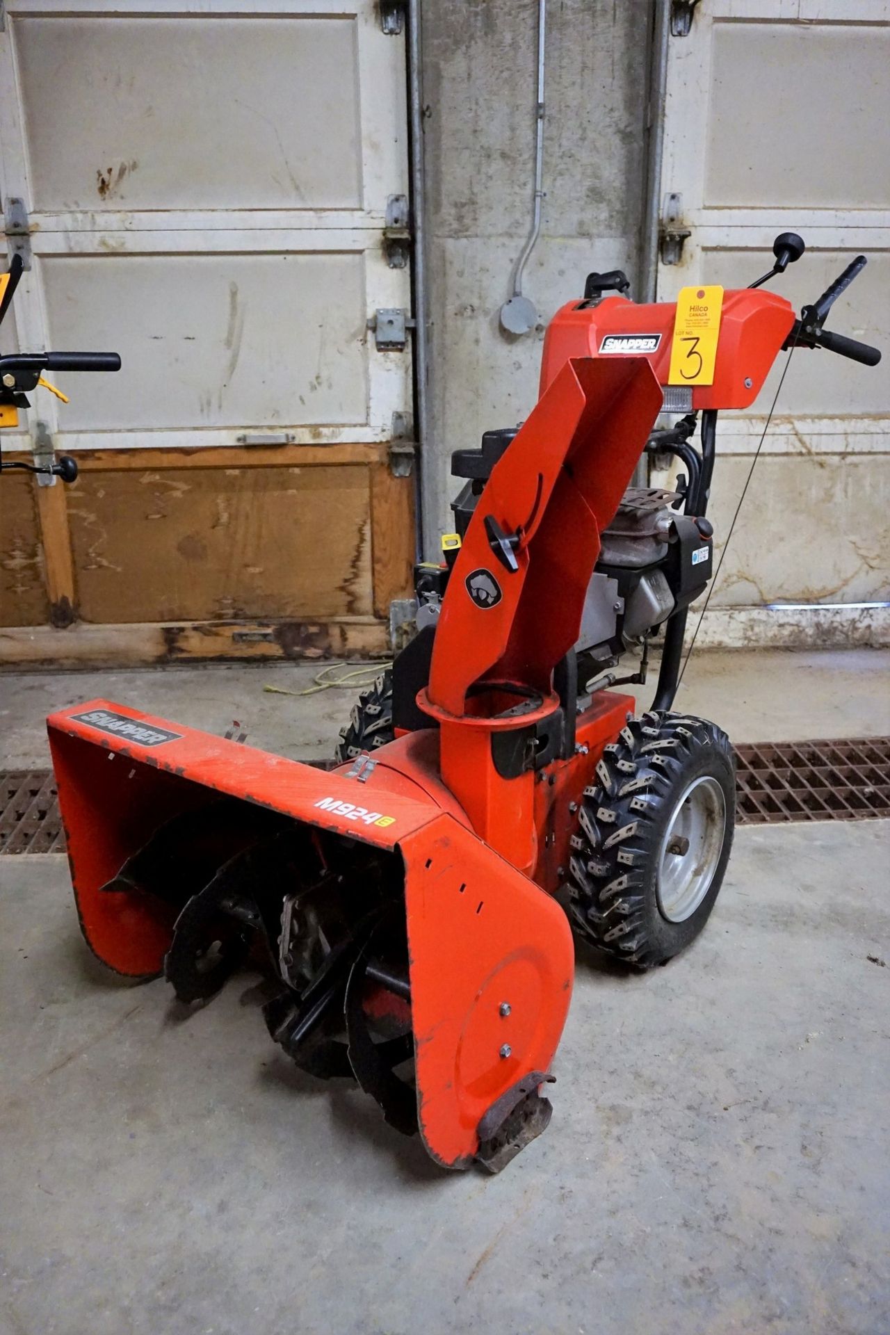 Snapper Model M924E Gas Powered Snow Blower, Serial Number: 2015224666