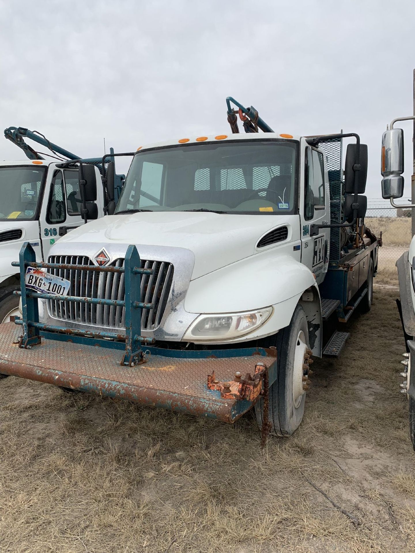 2012 International Model 4300 2 Ton Diesel Gang Truck