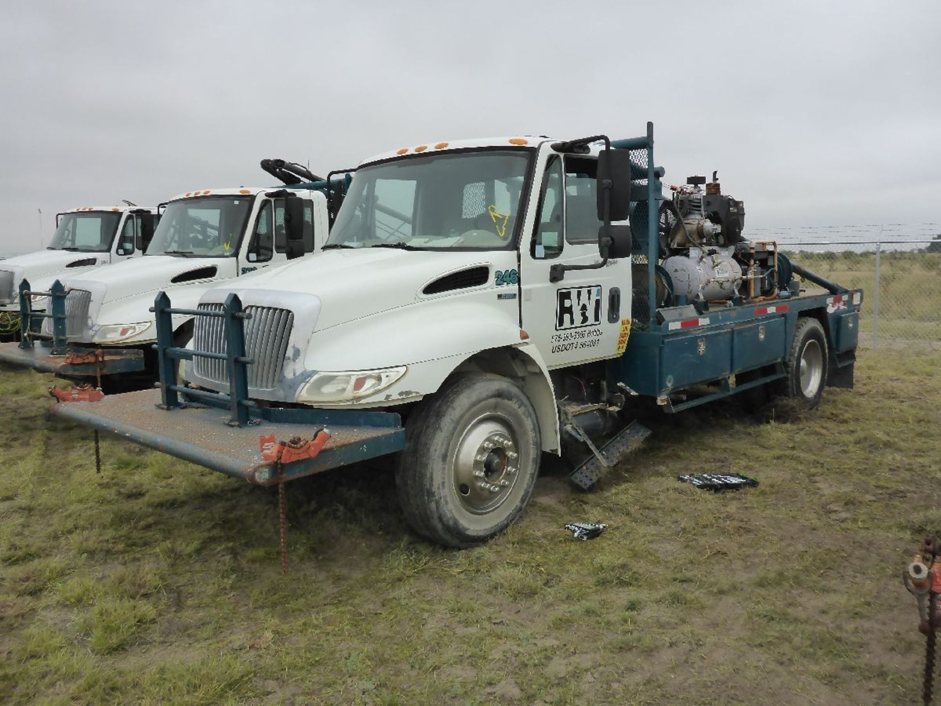 2008 International Model 4300 2 Ton Diesel Gang Truck