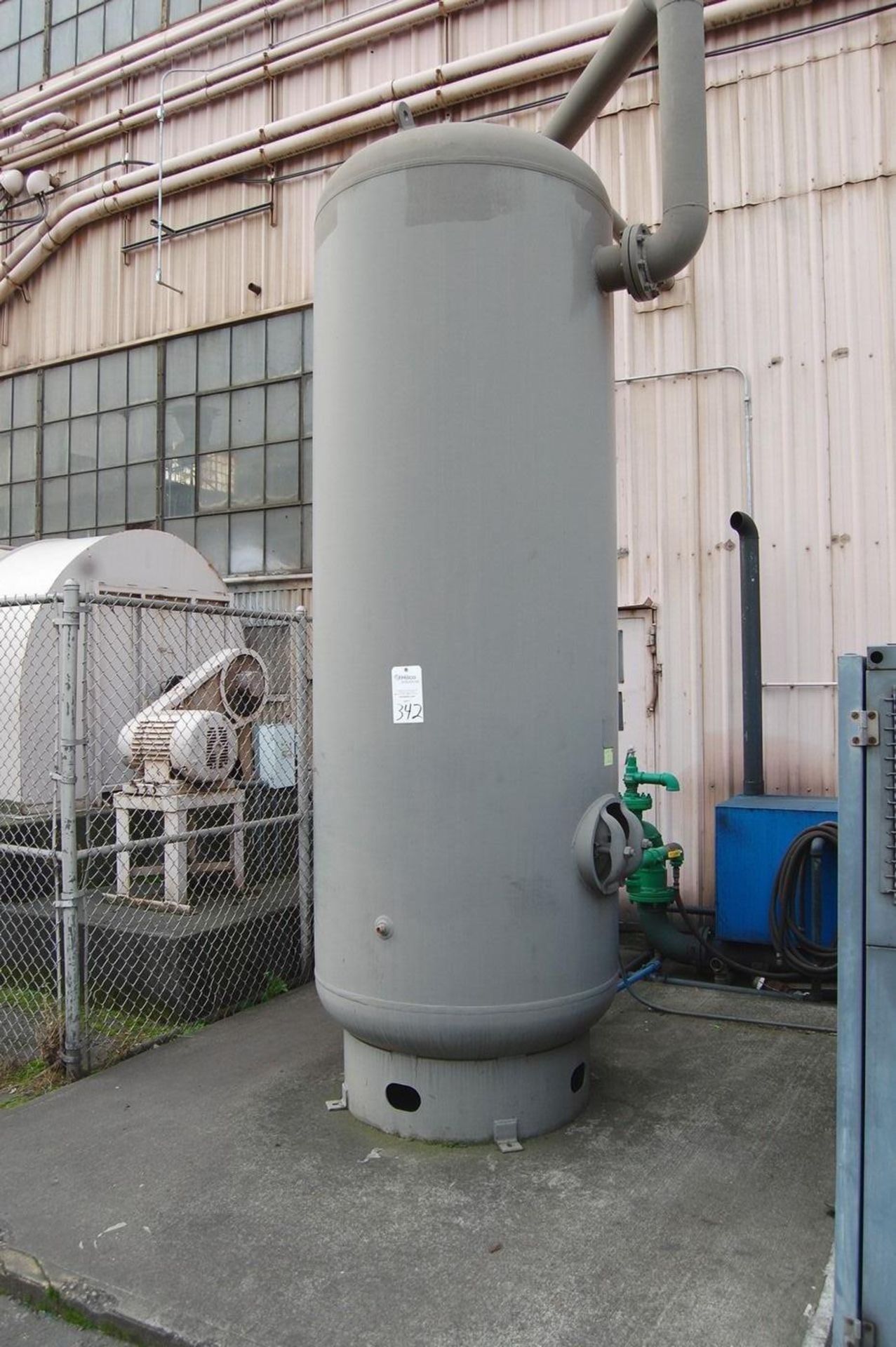 Manchester Cat # 302443 1060 Gallon Air Receiver Tank - Image 3 of 4