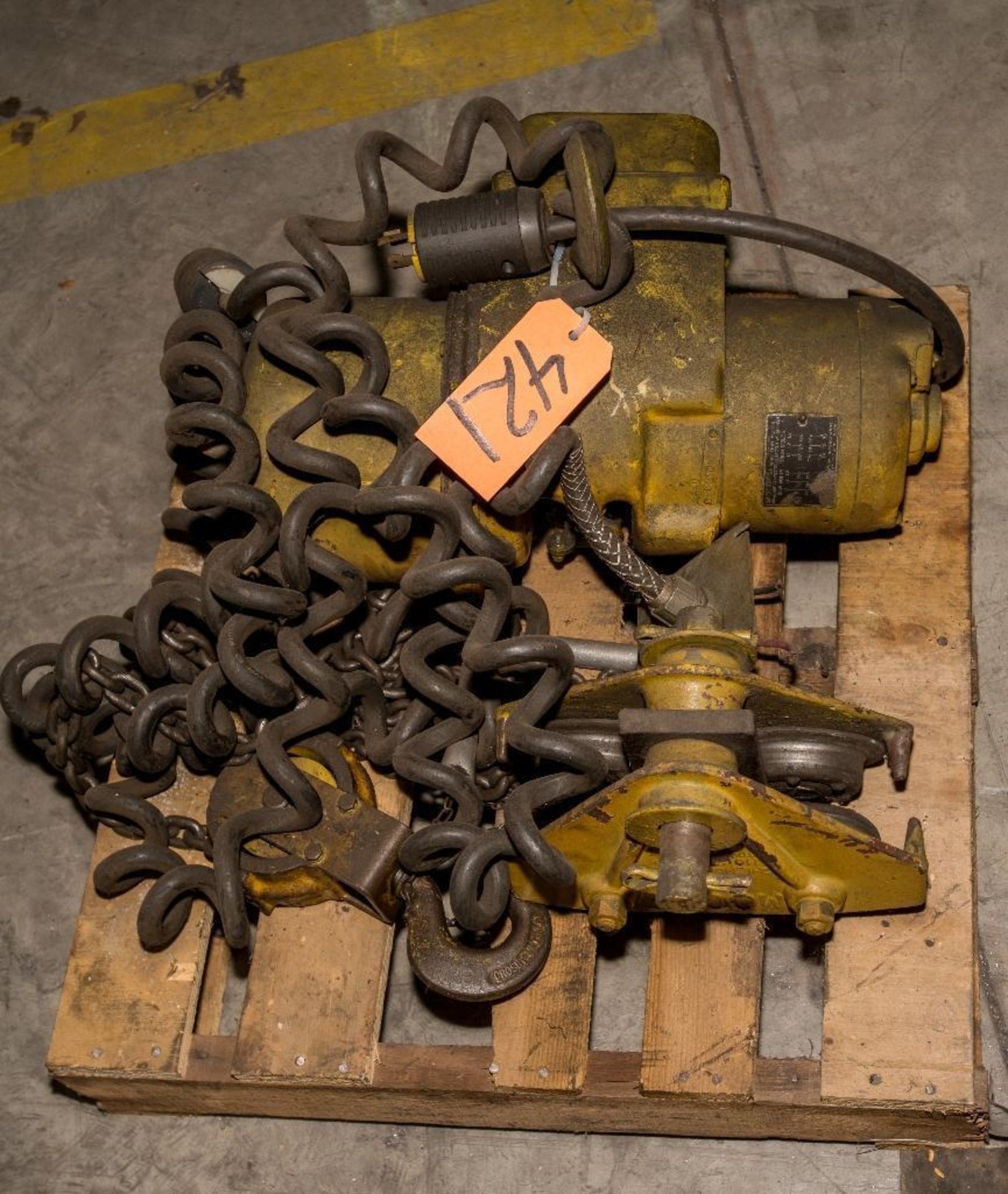 Robins & Myers 1 ton hoist, 220v 3ph, Type JC-1, s/n 10050PT7 Condition Unknown, LOCATED-United Tool