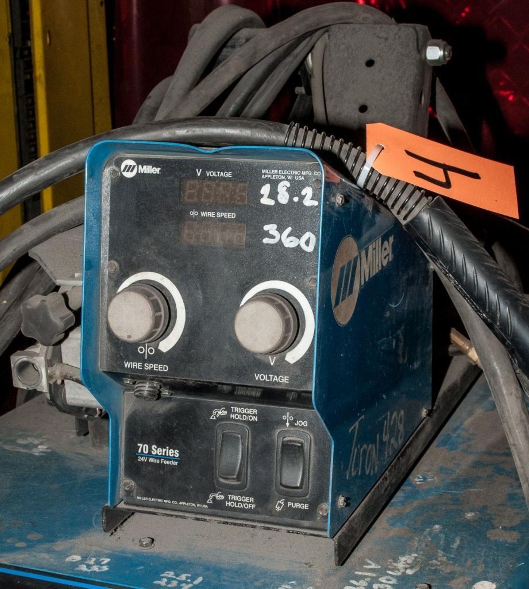 Miller Deltaweld 652, s/n MC160060U, Input 230/460/575v, Output 44v, 650amps, Duty Cycle 100%, Max O - Image 4 of 6