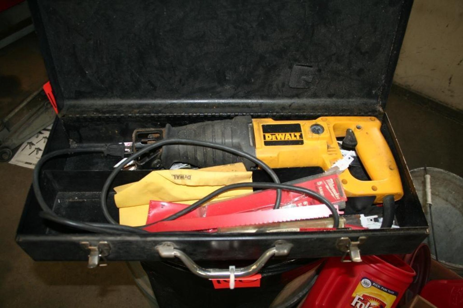 Dewalt Recip. Saw with Case - Image 2 of 2