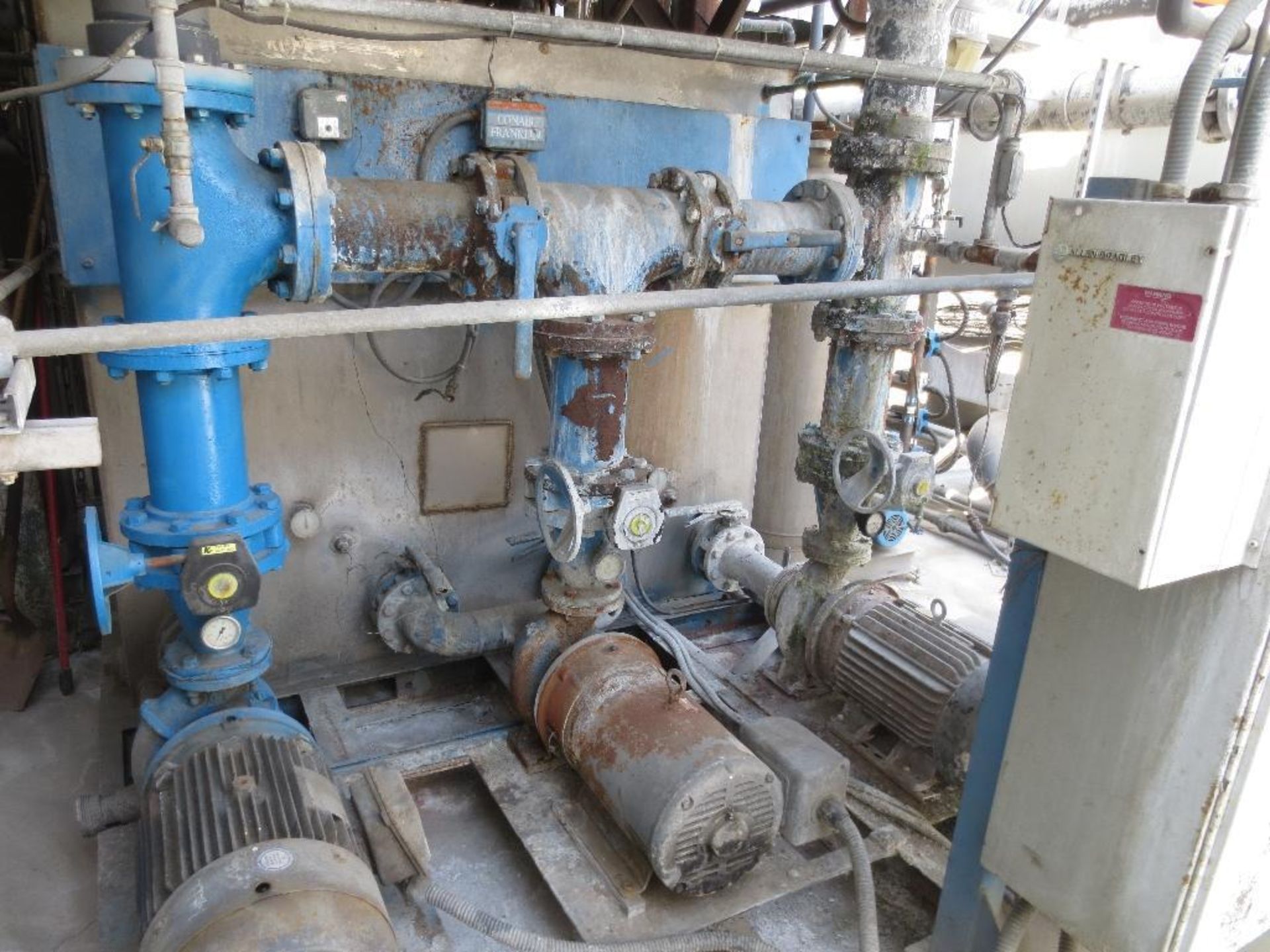 Large Conair/Franklin Cooling Tower & Holding Tank With Three Pump Motors - Image 6 of 9