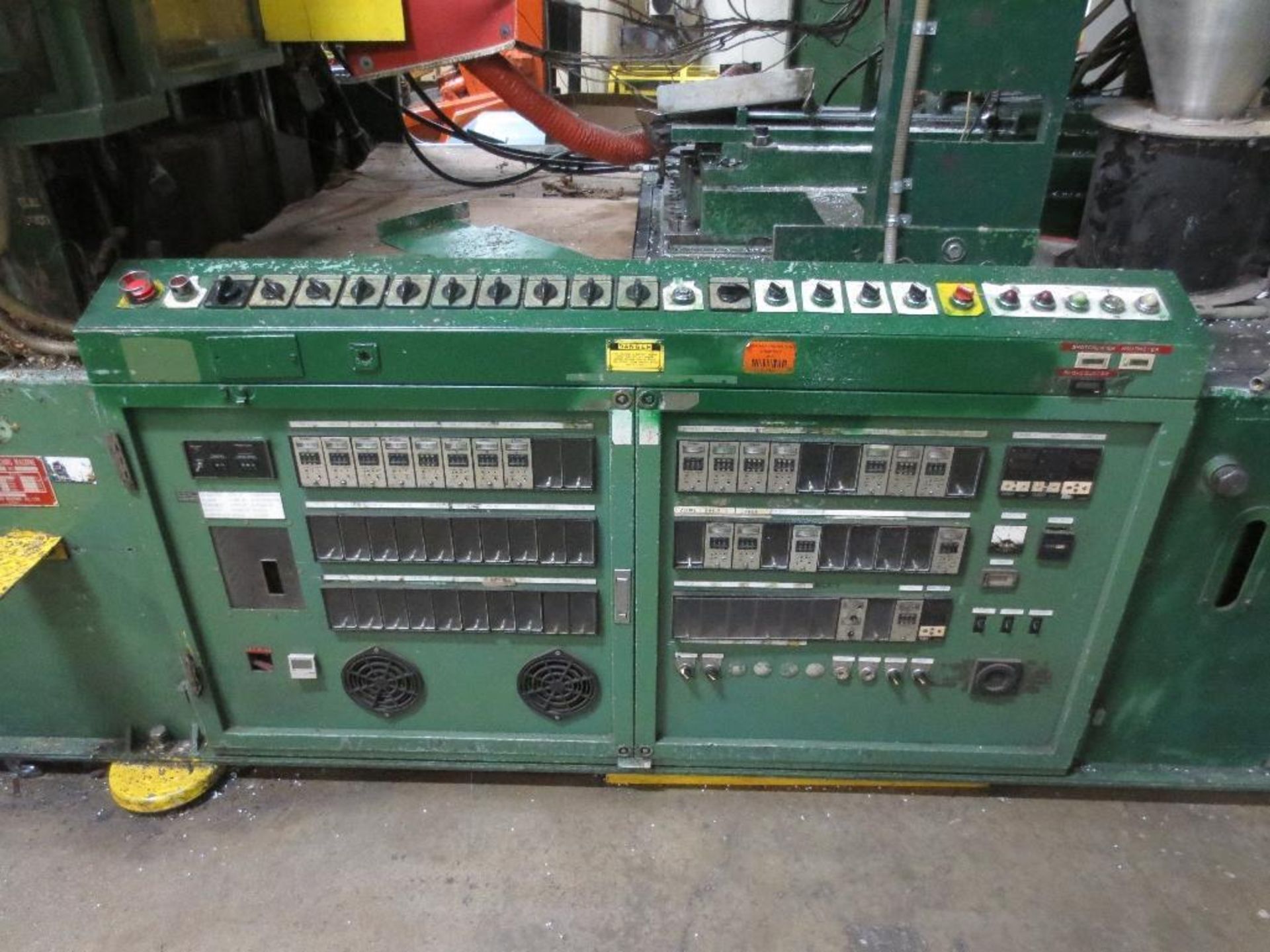 Nissei Stretch Blow Molding Machine, M/N ASB850EX II, S/N 109A4402, Mfg. Date 12/88 - Image 8 of 14