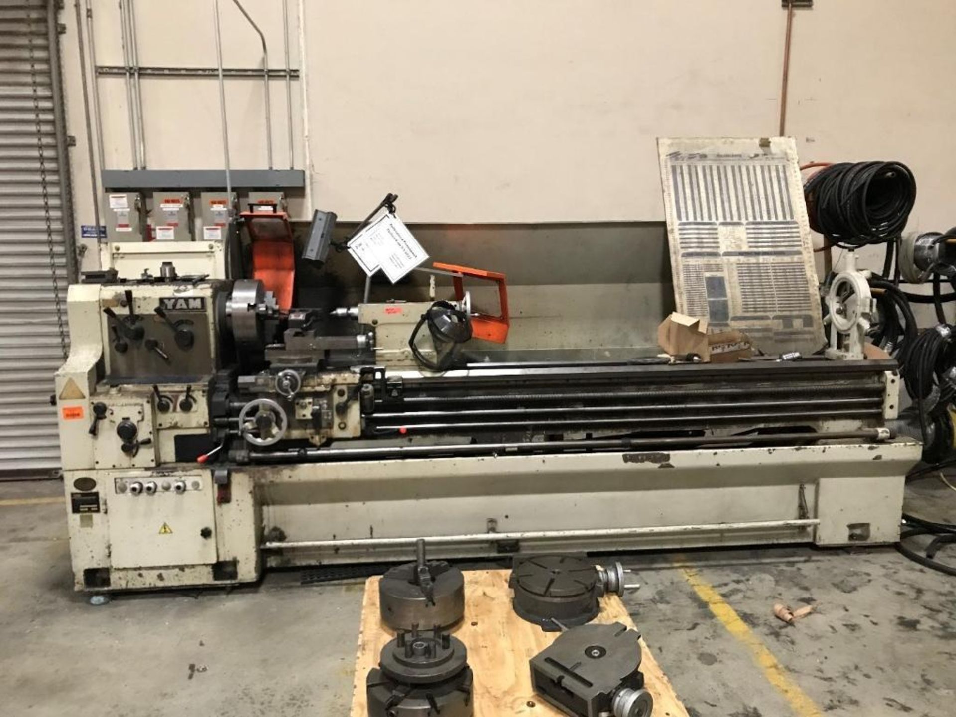 YAM 22" x 96" Lathe, Mdl 2500AHG with 2 Chucks (DOES NOT include the rotary tables in picture)