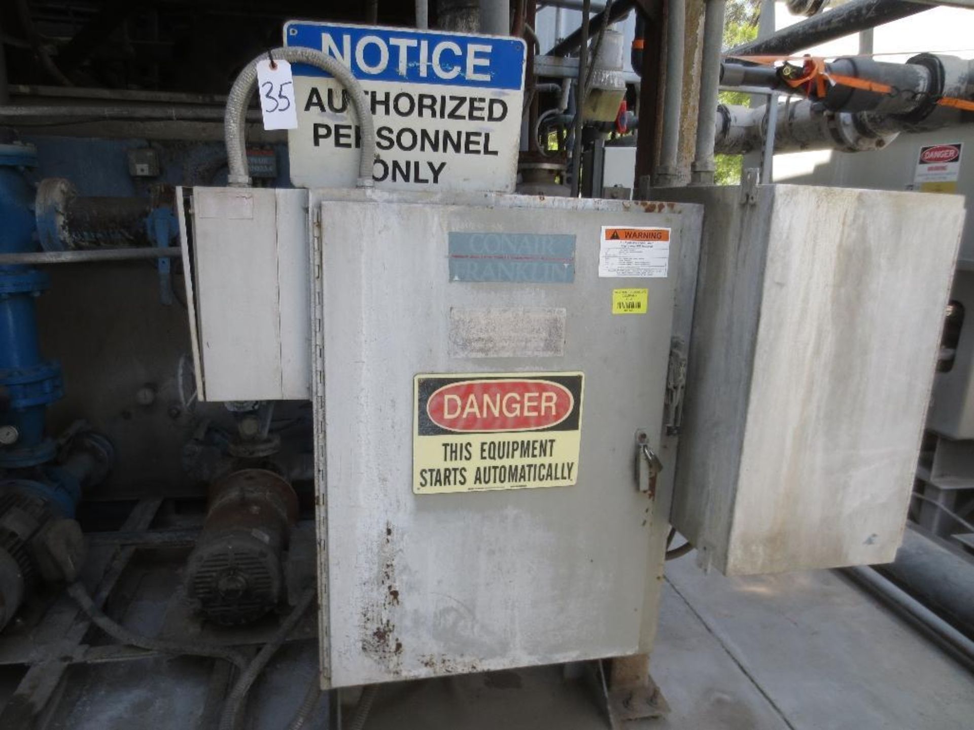 Large Conair/Franklin Cooling Tower & Holding Tank With Three Pump Motors - Image 3 of 9