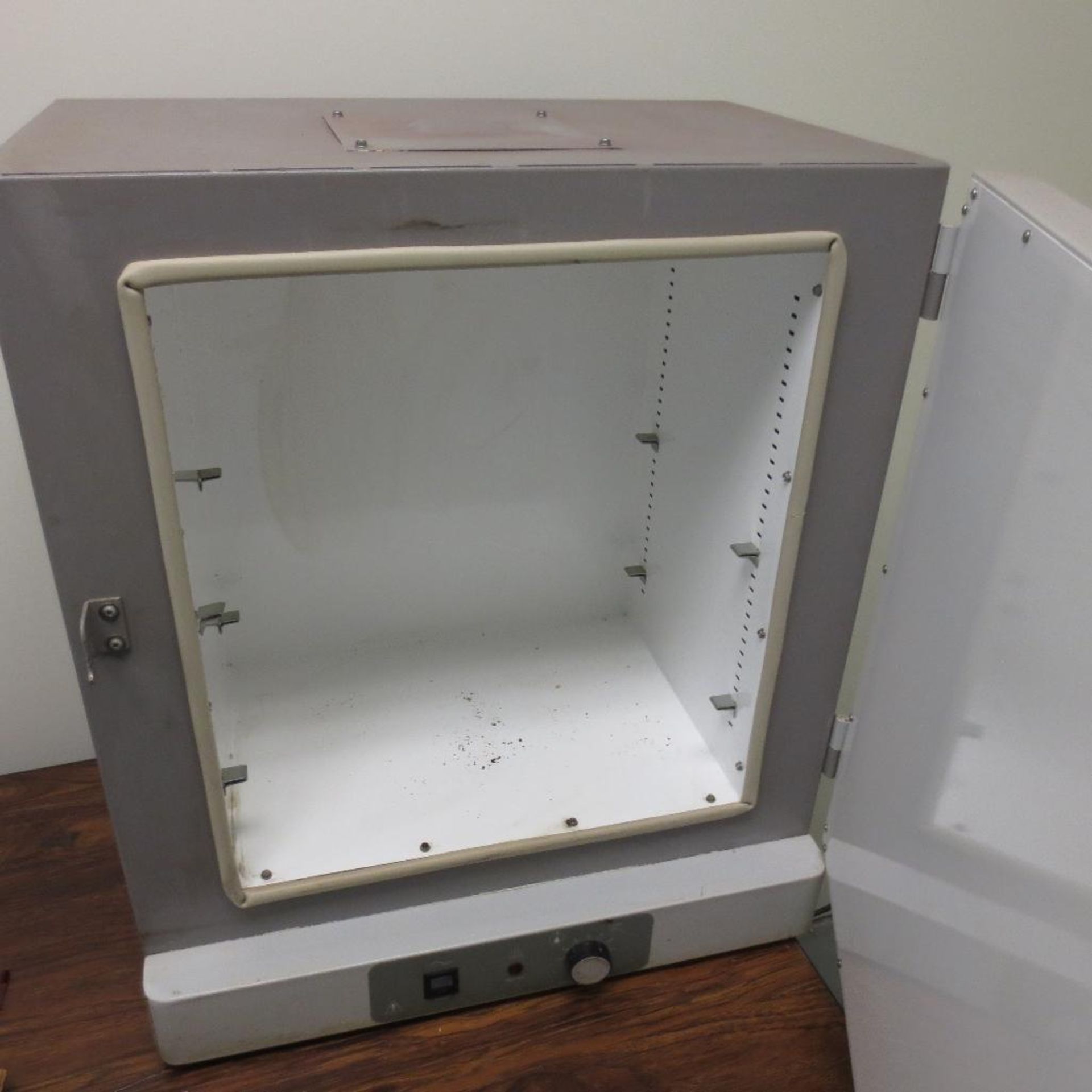 VWR Scientific Model 1510E Incubator - Image 2 of 2