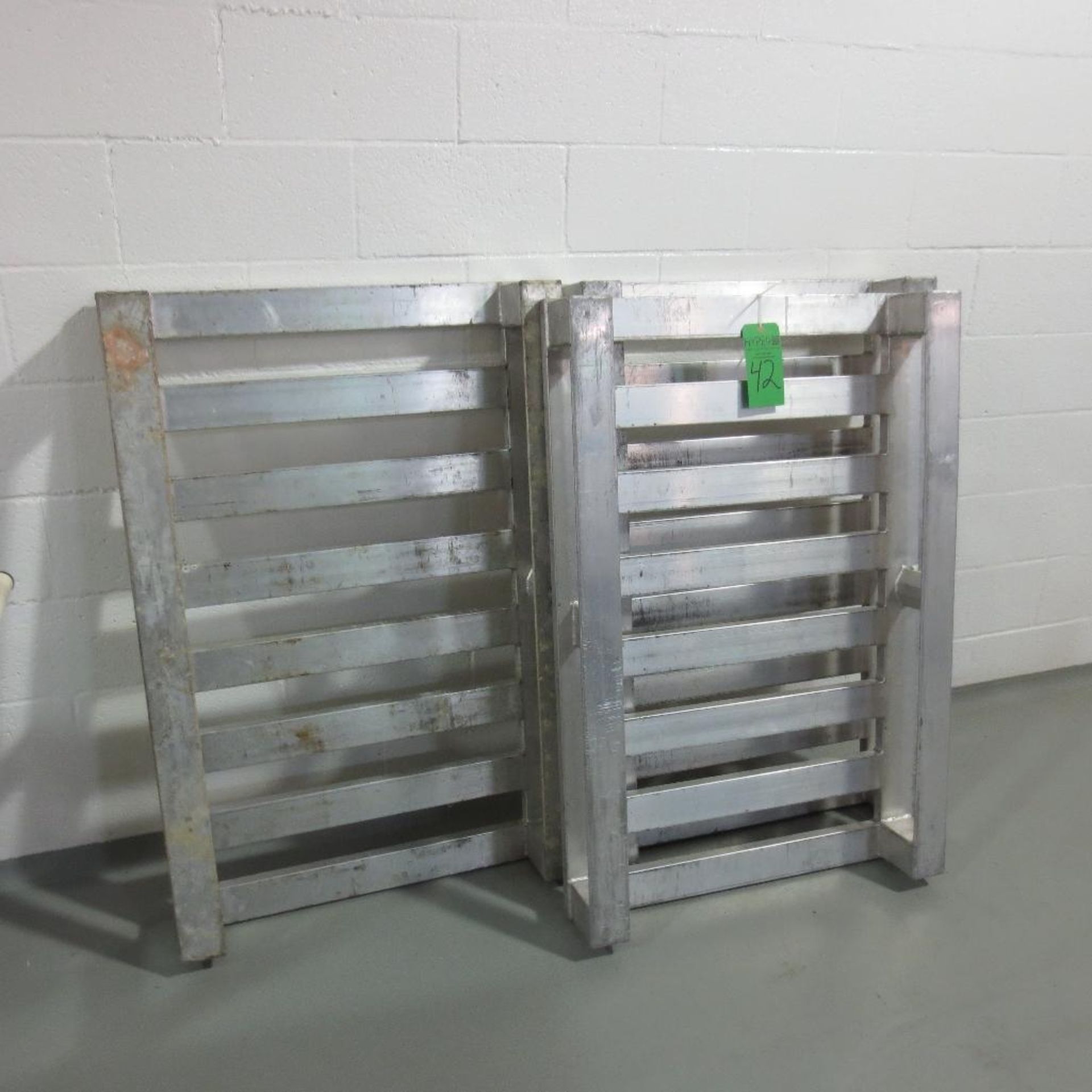 (3) Alm. Pallets, Stands And Parts