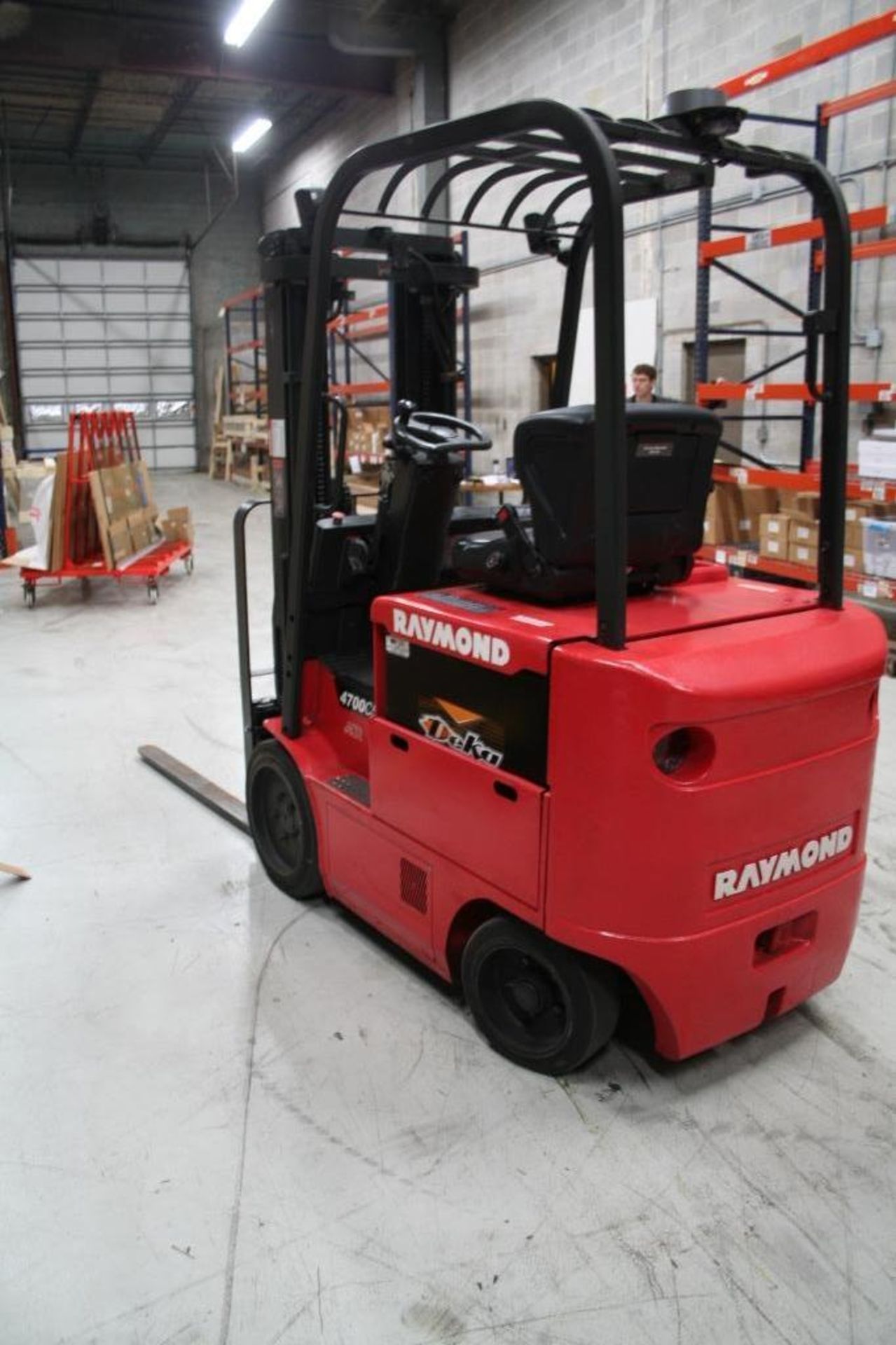 Raymond Forklift Model 4700 C 50 hm, 36 Volt with Charger, Under 3,000 hours - Image 4 of 11