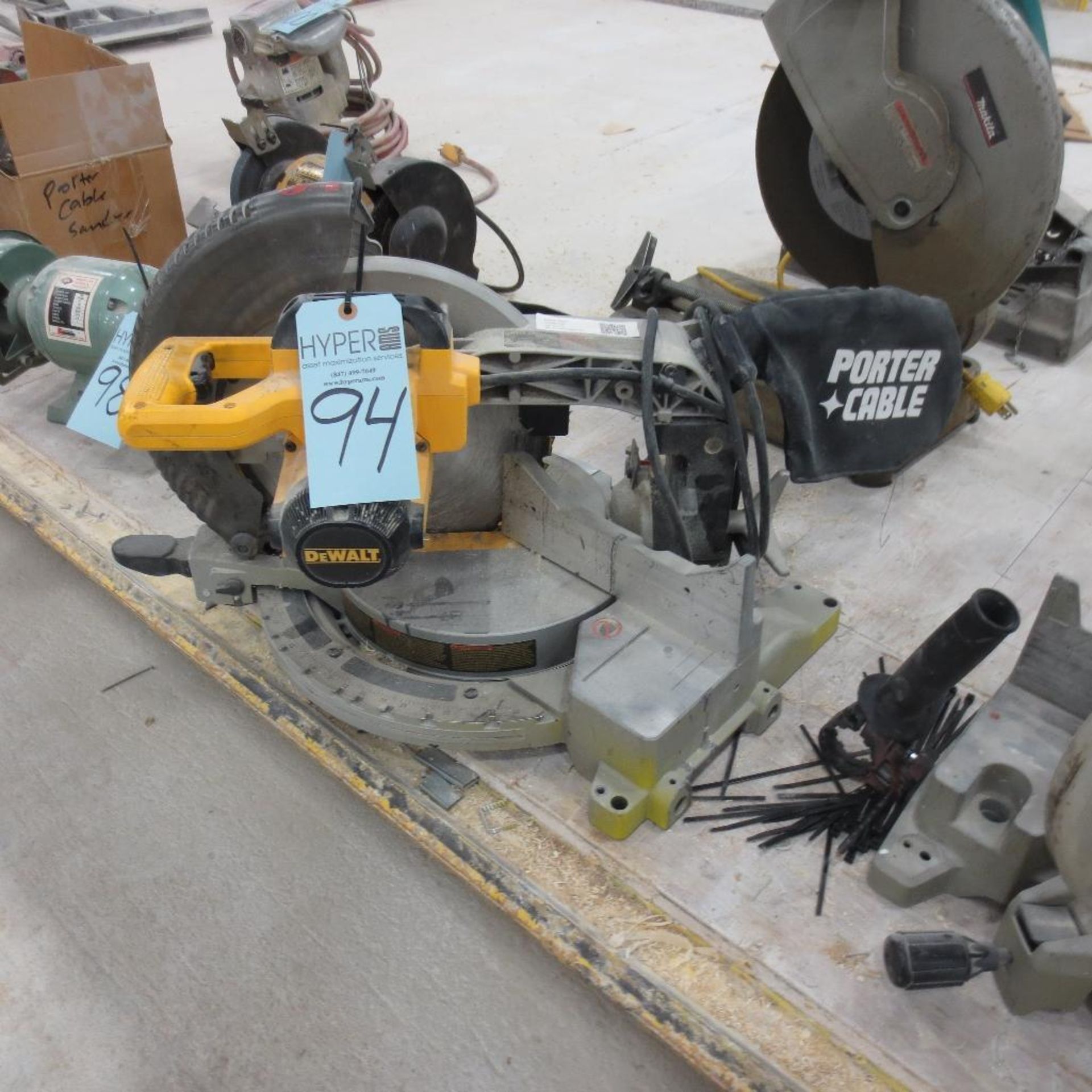 Dewalt 12" Miter Saw