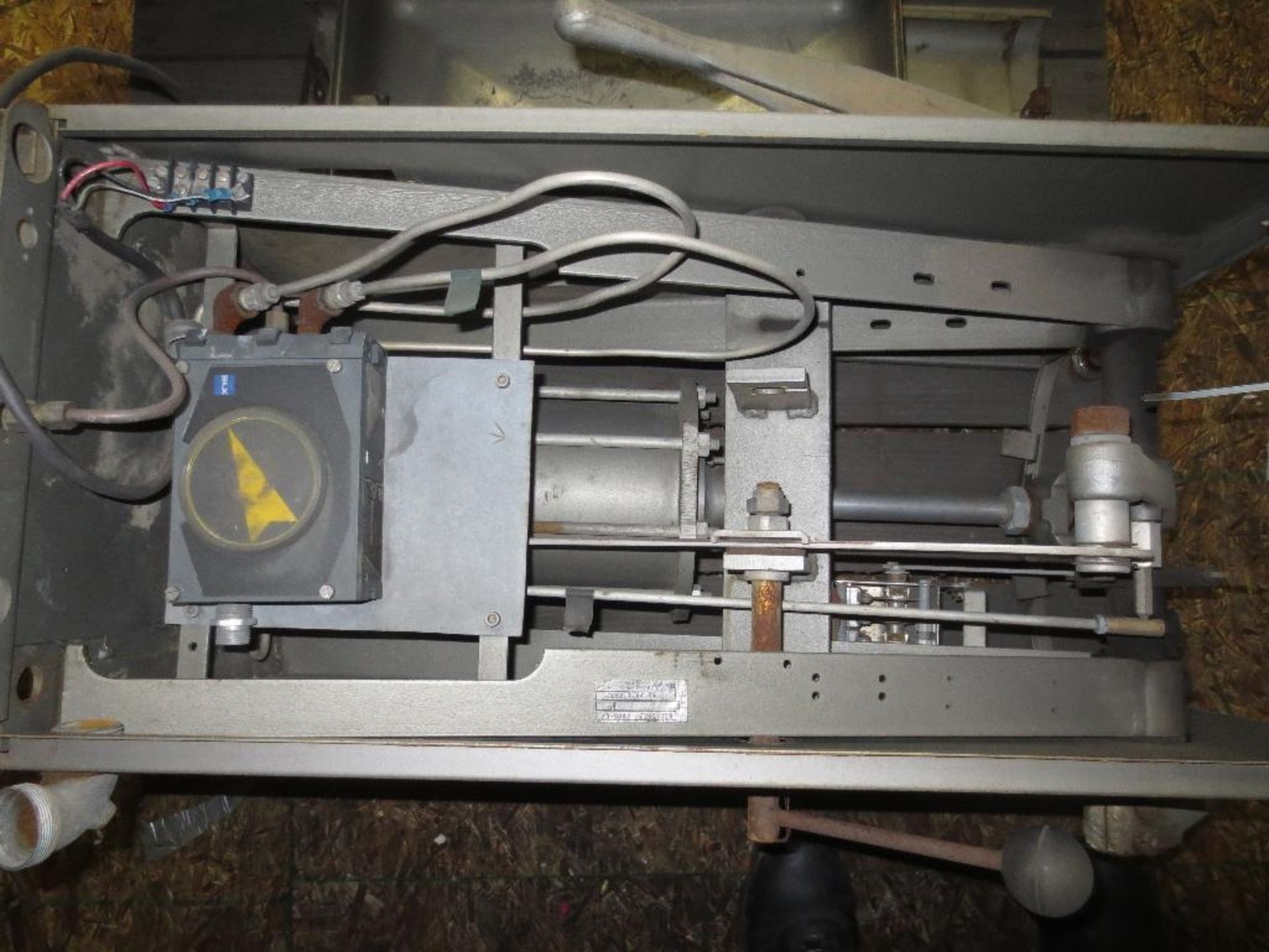 Baily Electro Pneumatic Positioner S/N AC0608E3200NC4 and Alpha Rainproof Type 3R Enclosed Circuit B - Image 2 of 2