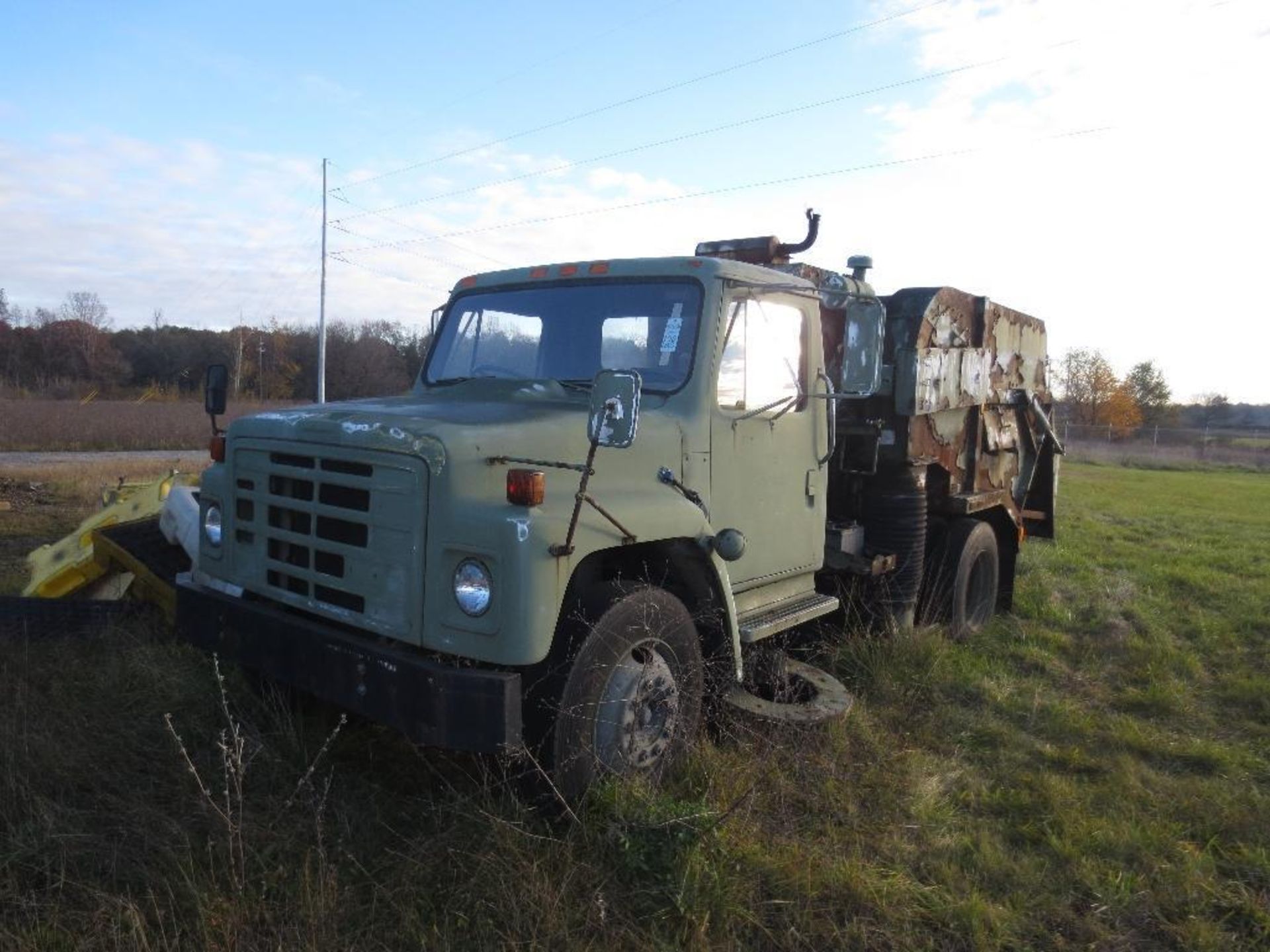 Navistar International Vac/Sweeper Truck, 1988, Vin # 1HTLAZPM1KH540973 Condition Unknown