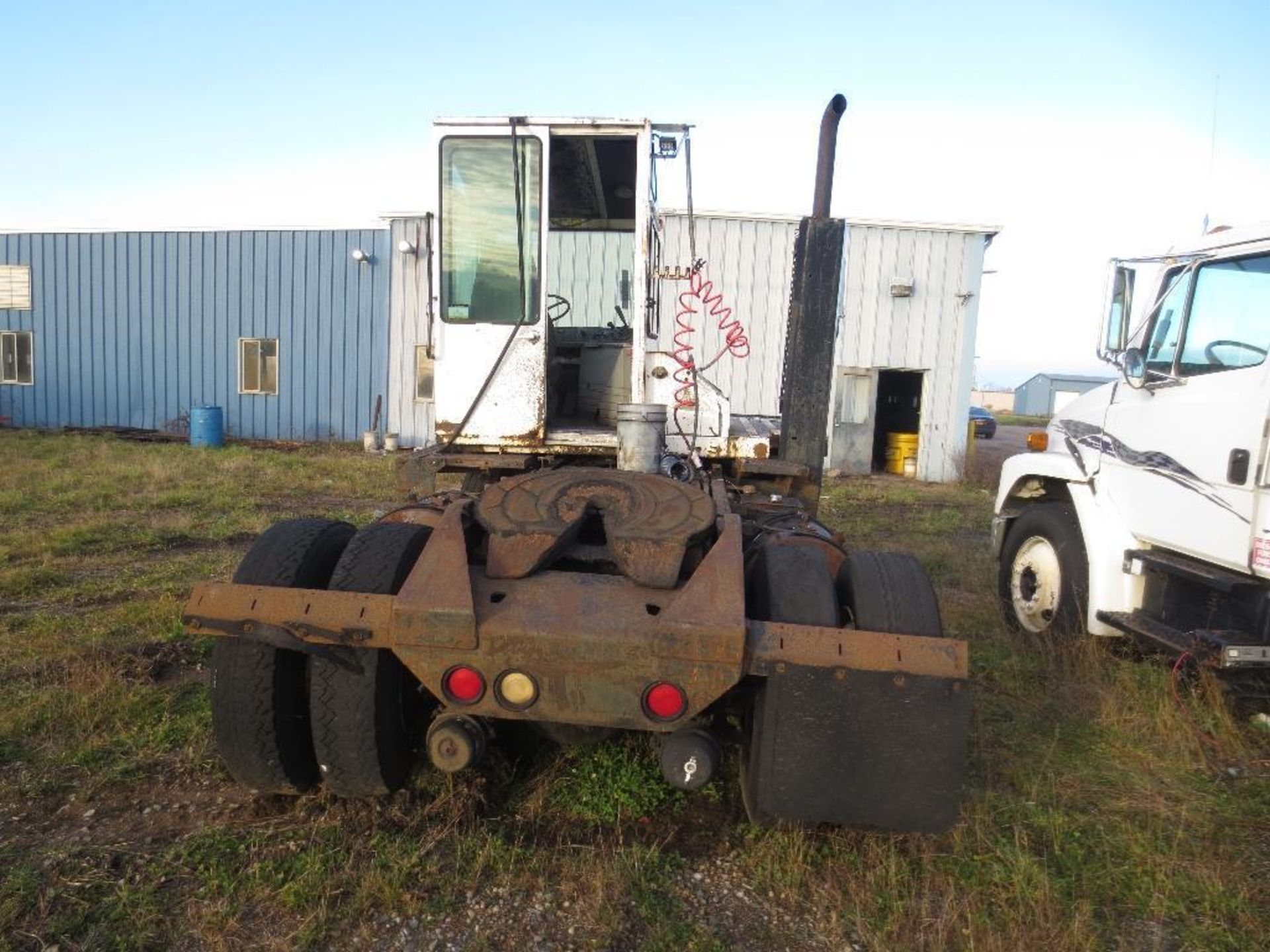 Ottawa Commando Yard Truck, Specs Unknown - Image 3 of 15