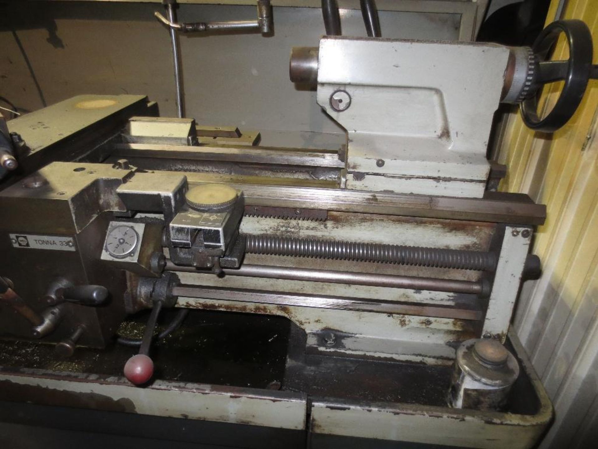 Clausing-Colchester VS13 Lathe 58" Bed Length, 39" Between centers, 4.5" Swing Over Cross Slide, 1 3 - Image 4 of 8