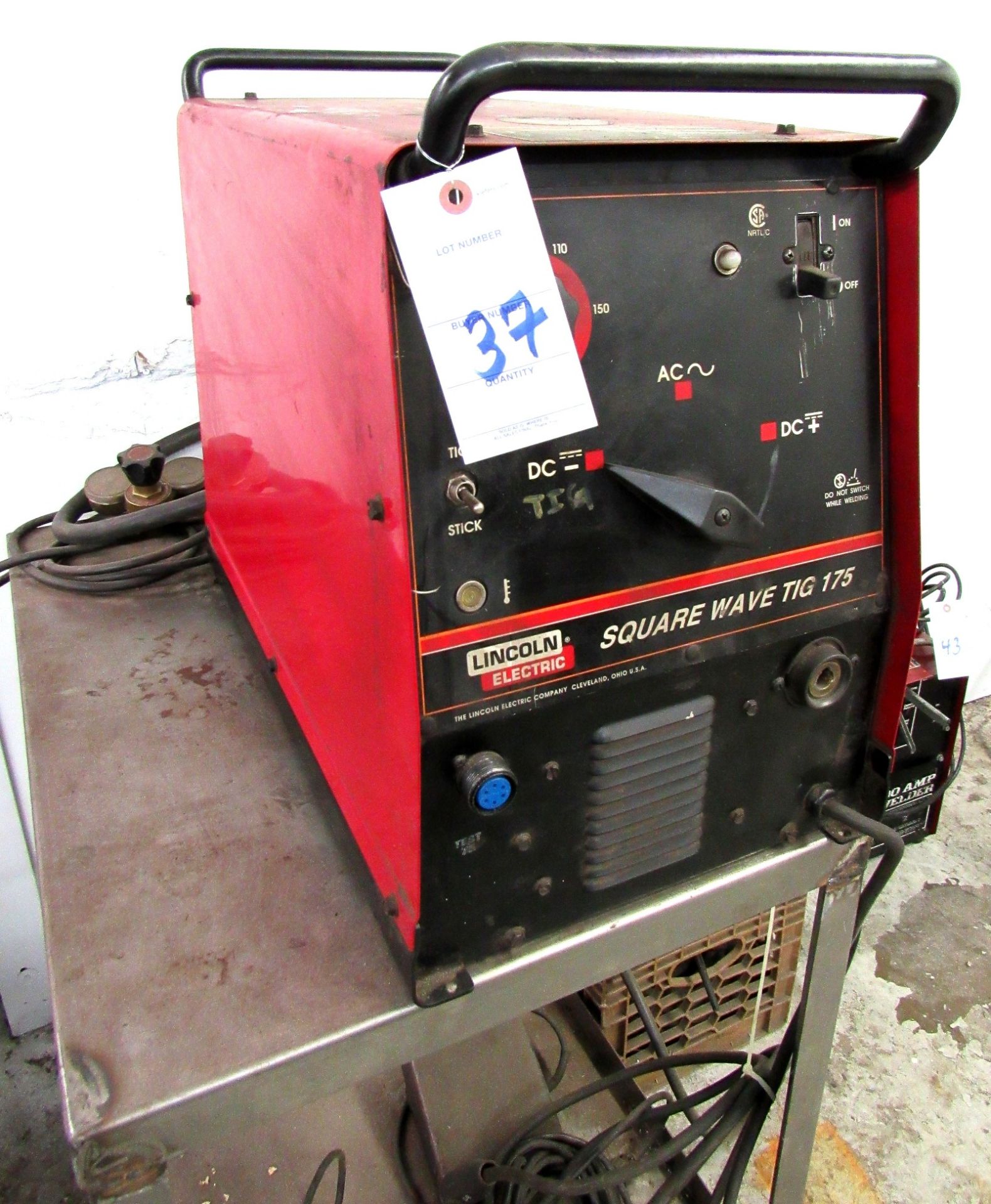 Lincoln Electric Square Wave Tig 175 AC/DC Welder - W/ Cables, TIG Gun, Foot Switch