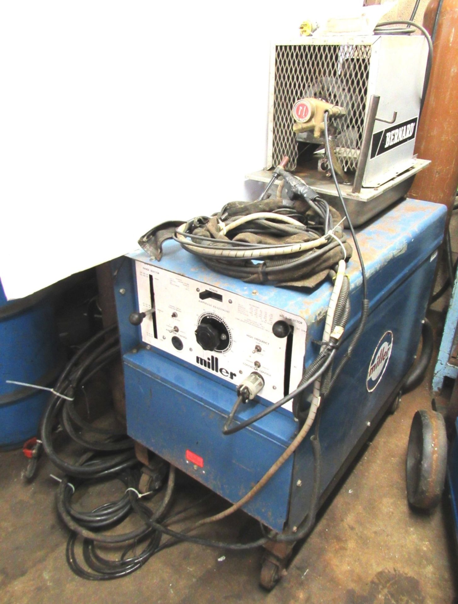 Miller Dialarc 250 Amp Single Phase AC/DC Welder