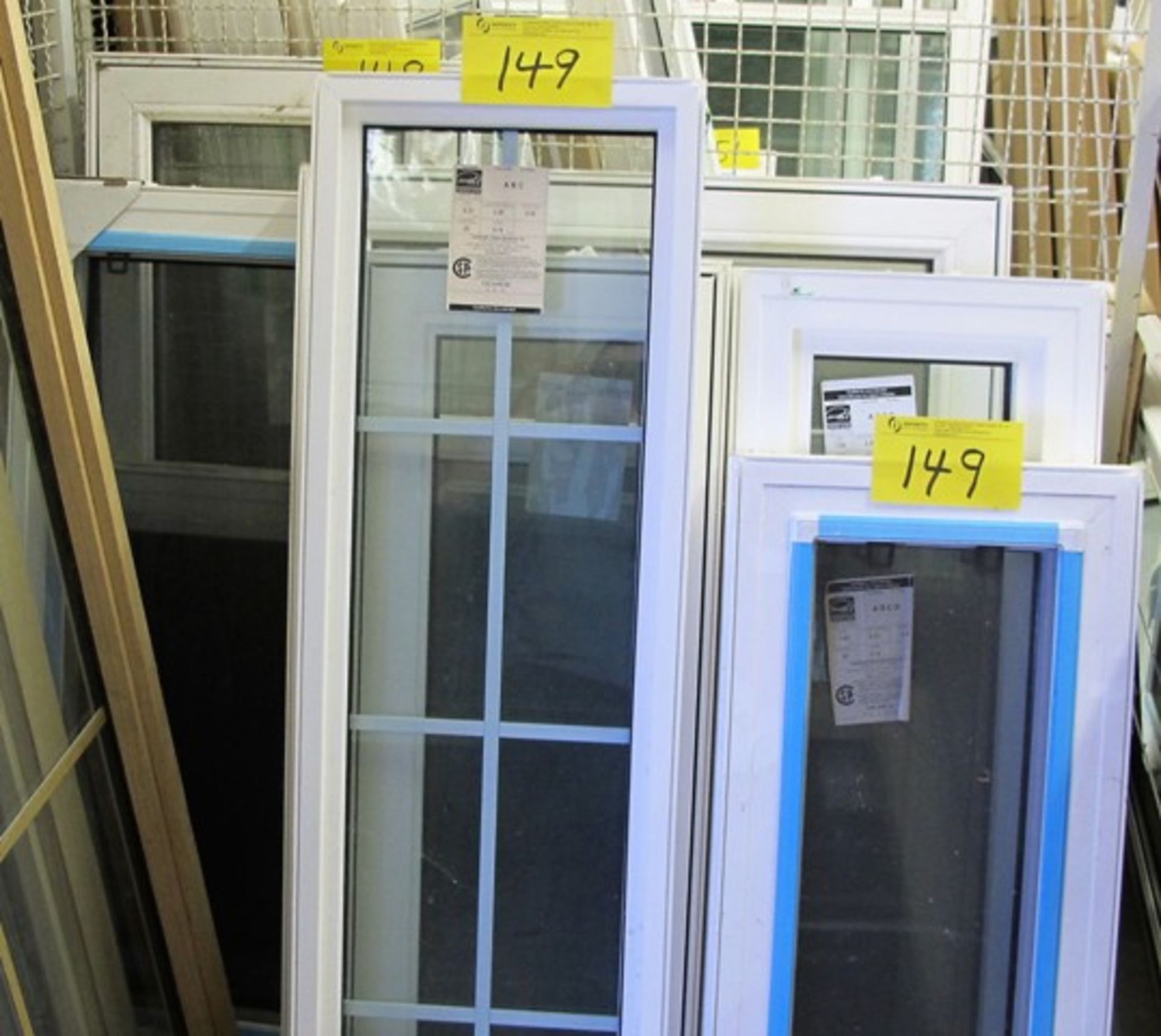 LOT OF ASSORTED DOUBLE HUNG, DOUBLE SLIDER PICTURE AND CASEMENT WINDOWS (10 PIECES)