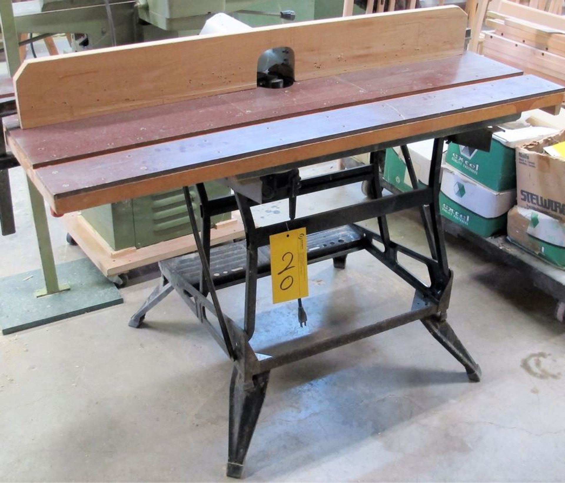 BLACK & DECKER WORKMATE 400 ROUTER TABLE