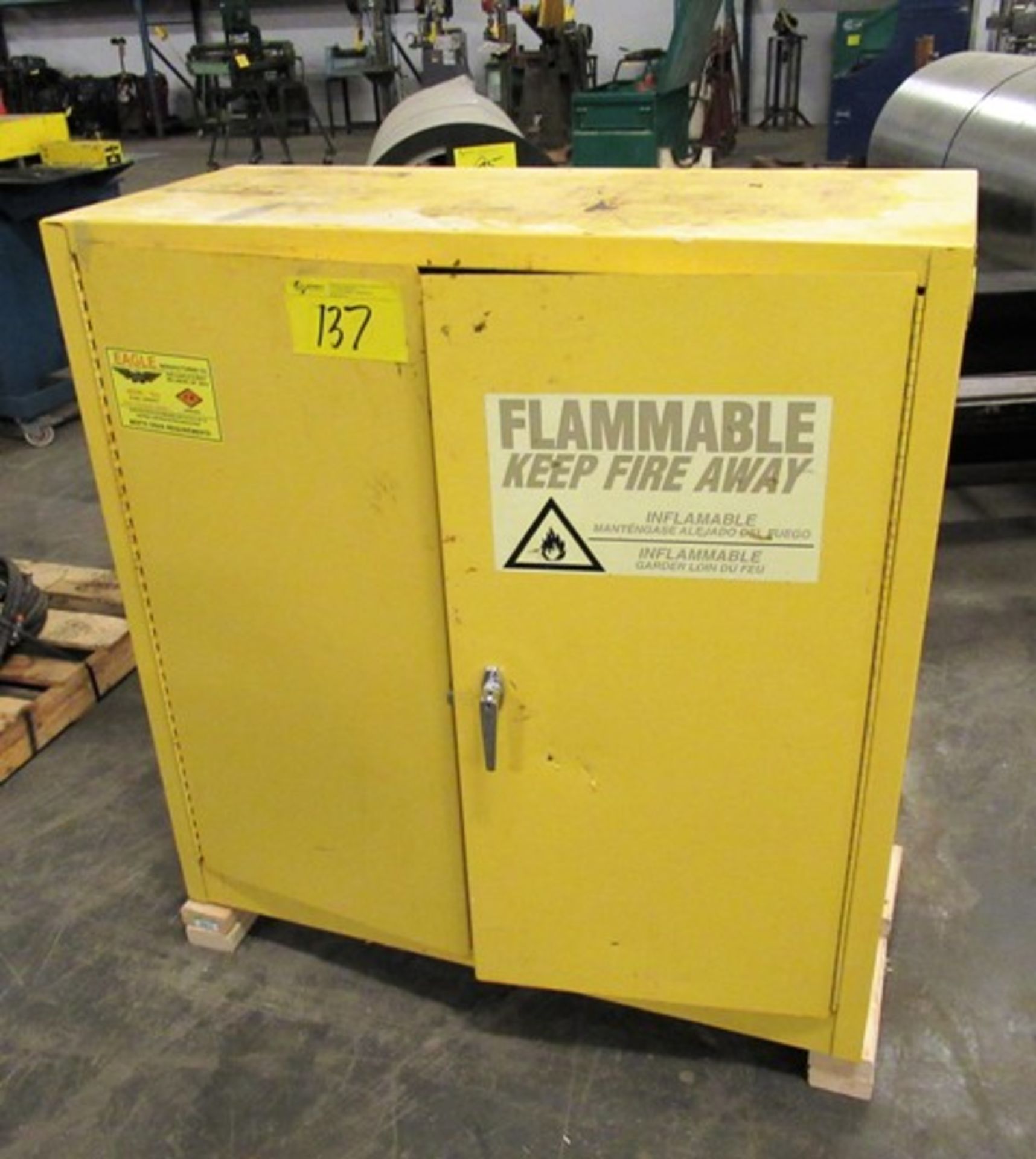 EAGLE 1932 30 GAL. CAP. FLAMMABLE STORAGE CABINE W/CONTENTS