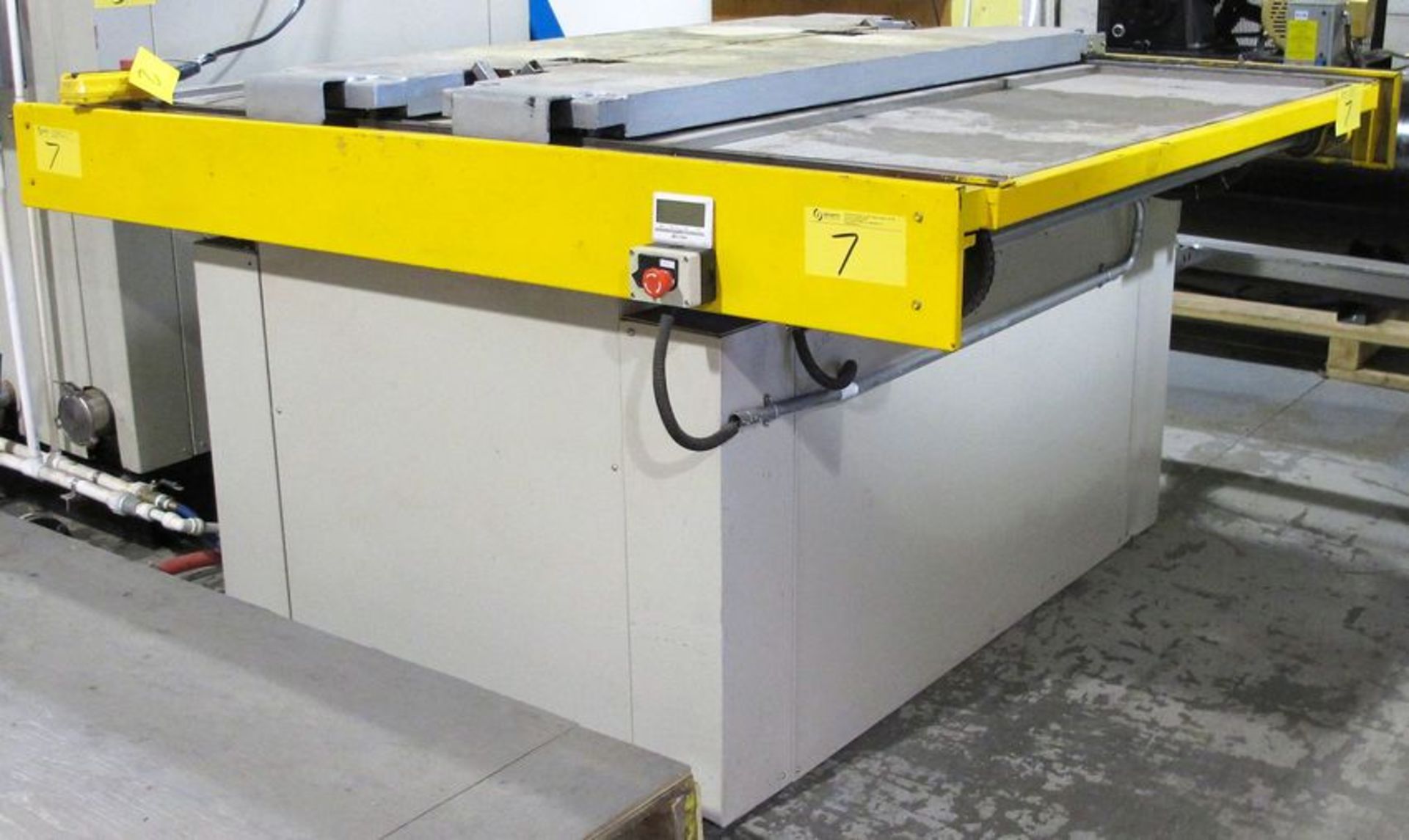 2015 APPROX. 82"L X 65"W DRYER TABLE W/ 1.5KW BLOWER (SUBJECT TO LOT 1 EN-BLOC)