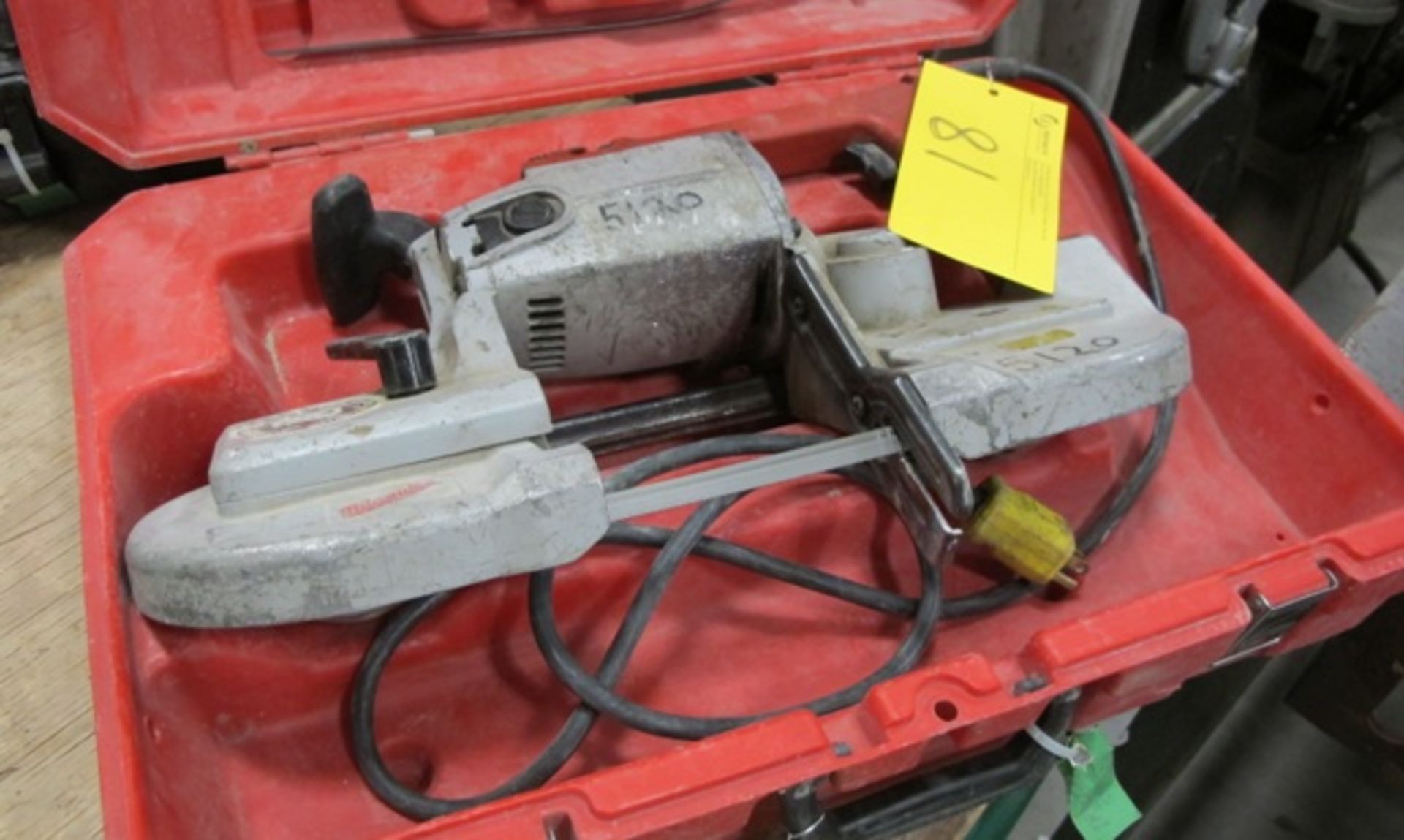 MILWAUKEE HEAVY DUTY PORTABLE BANDSAW