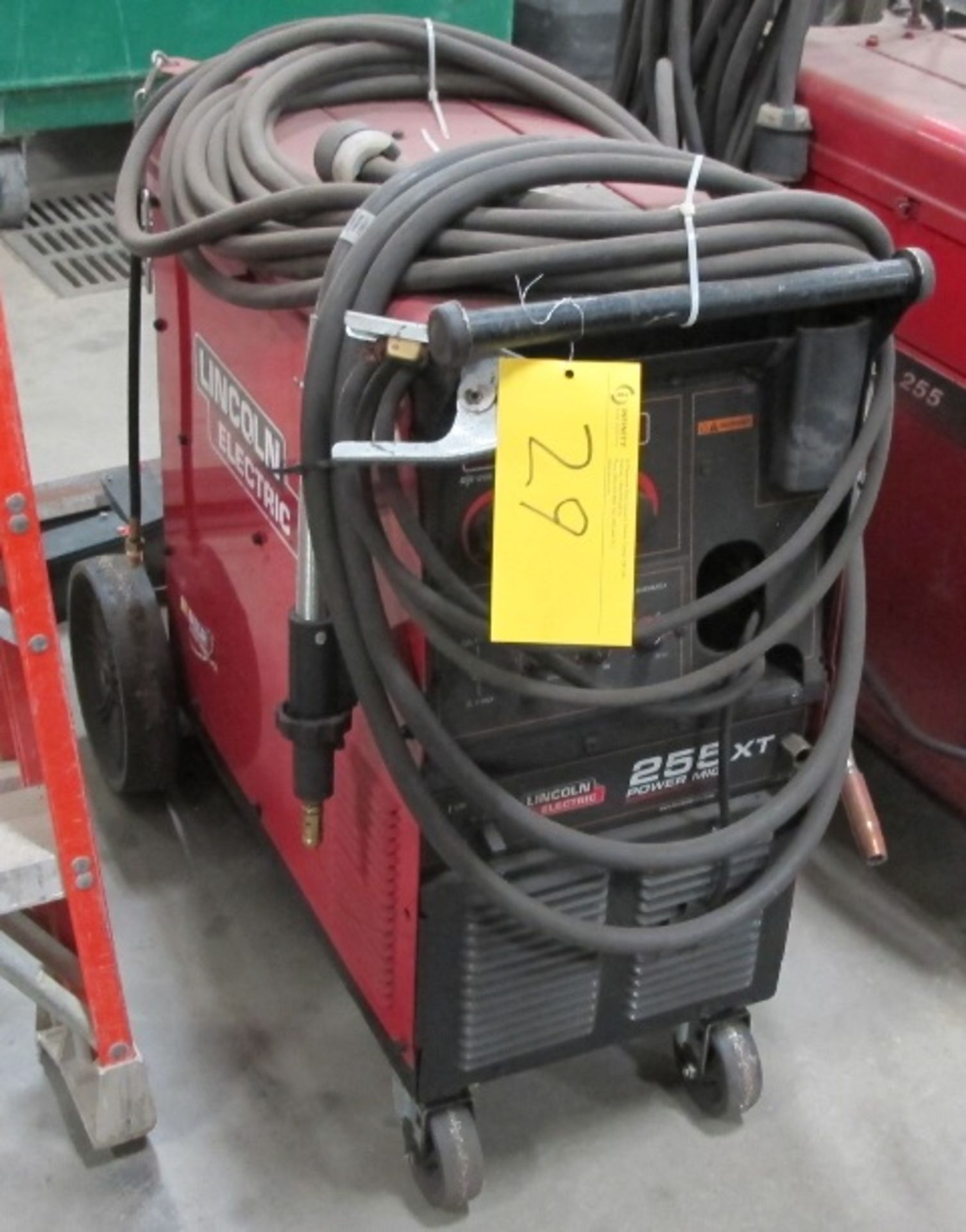 LINCOLN ELECTRIC POWER M19255 ELECTRIC WELDER, S/N 11520