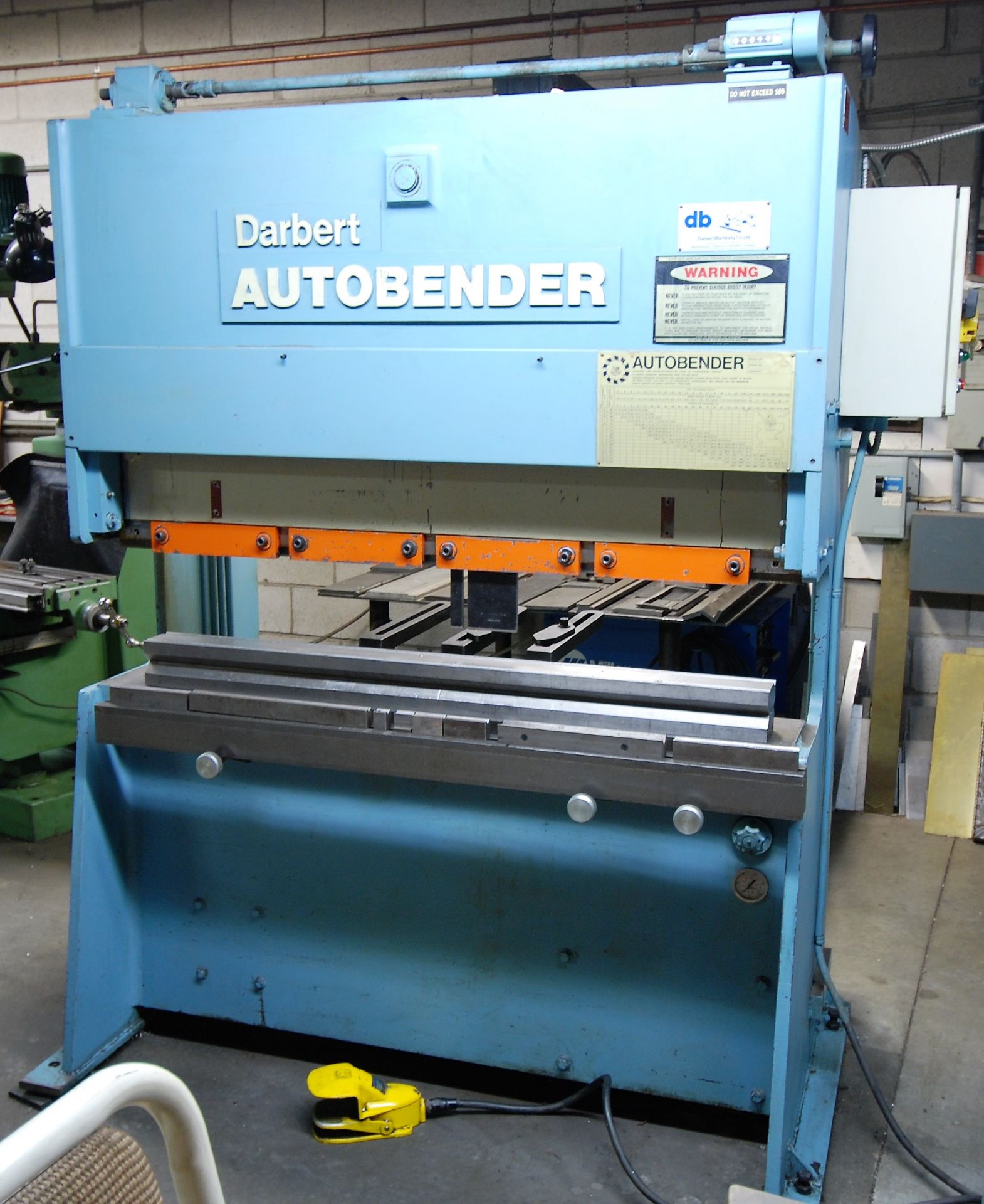 DARBERT AUTOBENER P125 HYDRAULIC PRESS BRAKE, 25 TON CAP. (22 METRIC TON), 56"W, 7" THROAT, 10.5" - Image 6 of 11