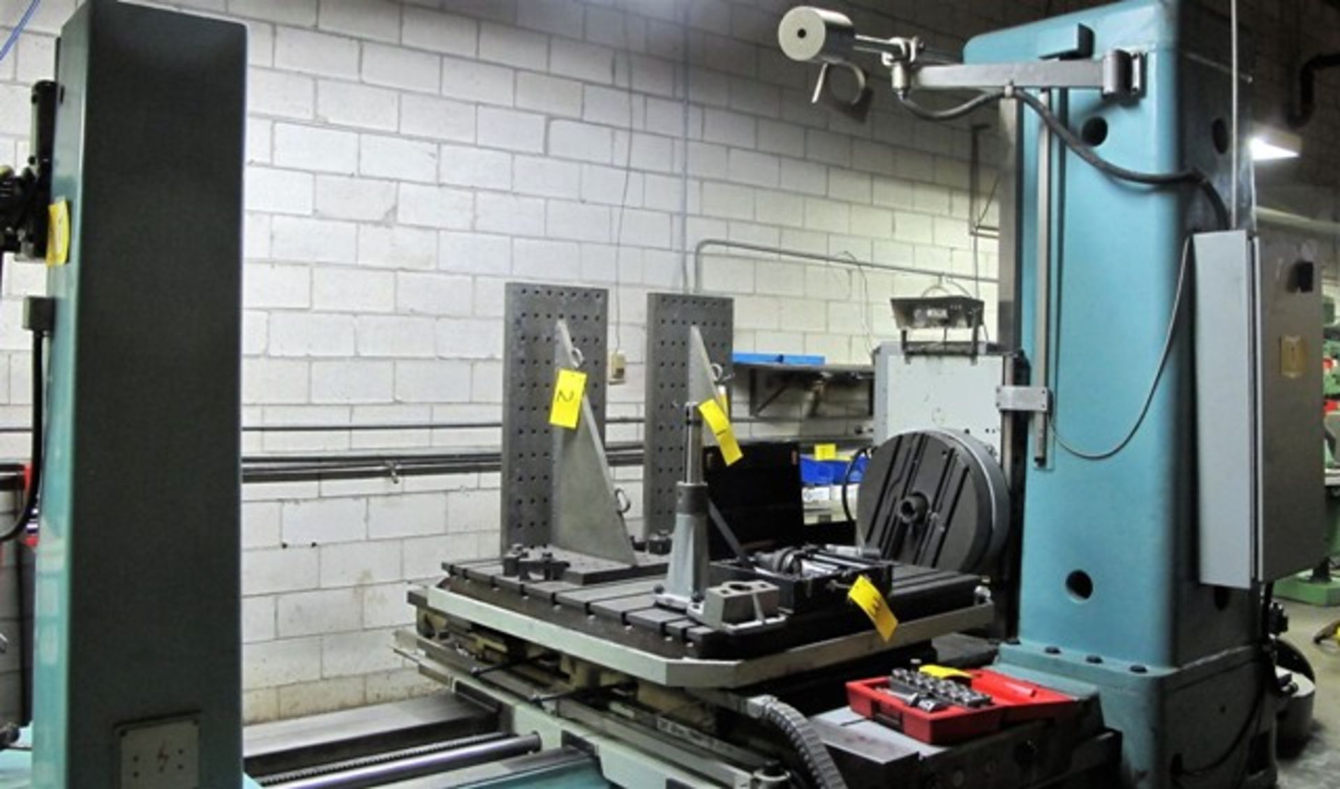 TOS MOD W100A TABLE TYPE HORIZONTAL BORING MILL W/TOS MOD FP40/100 AXIS ATTACHMENT, BORING BAR