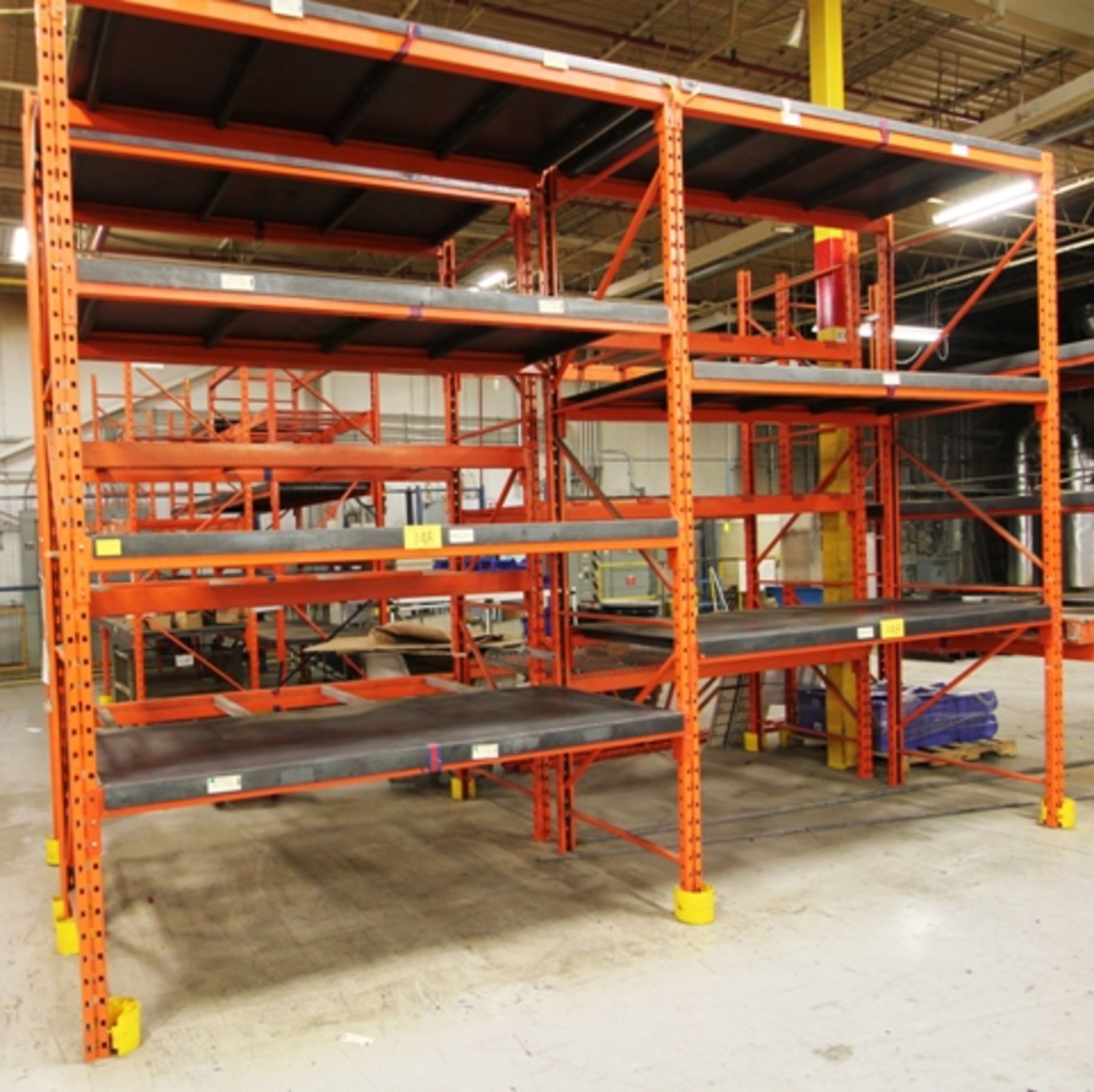 SECTION PALLET RACKING W/DIE STORAGE PLATES