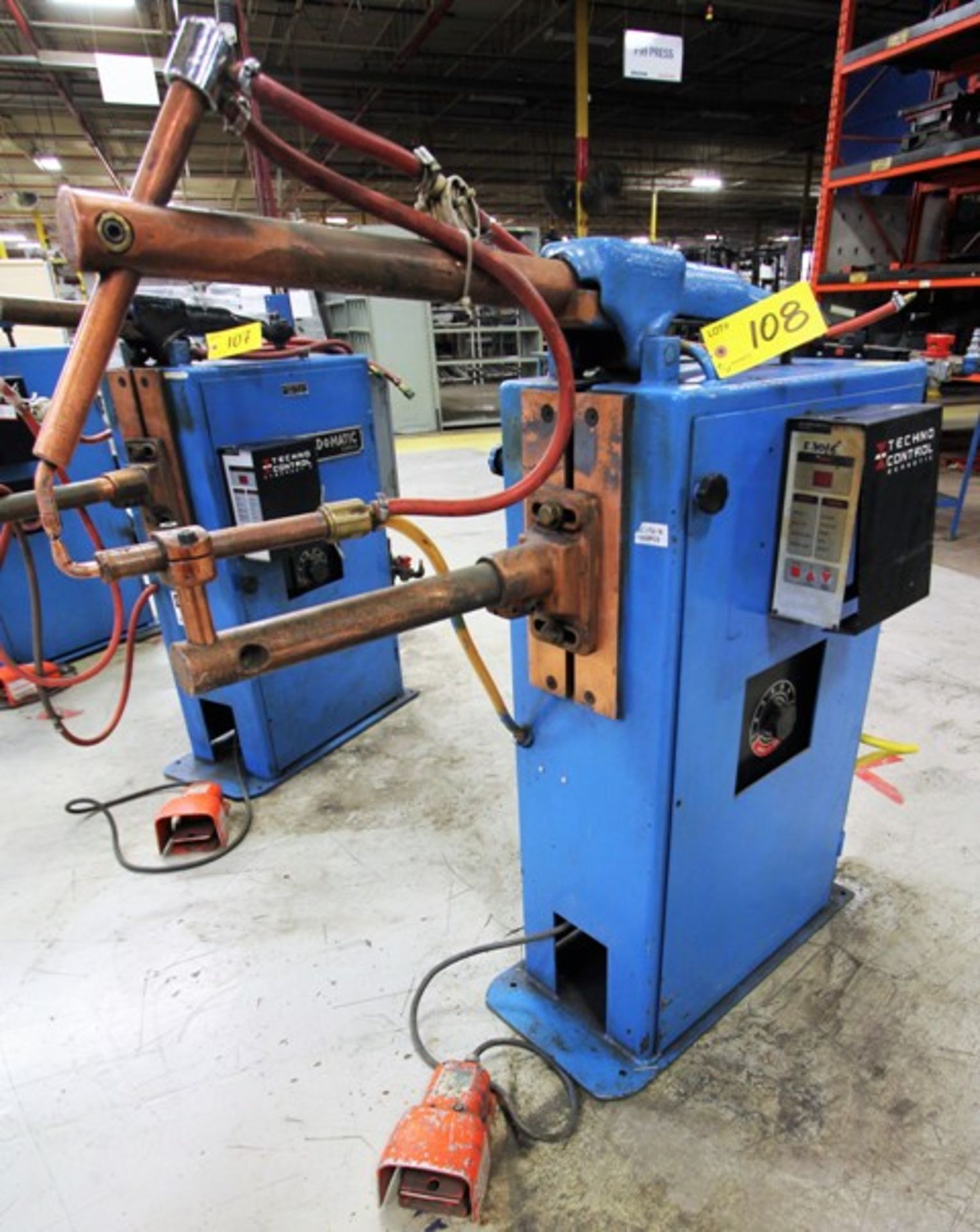 WELD-O-MATIC AF SPOT WELDER, 25 KVA, 3/60/575 VOLTS, 24" THROAT, TECHNO CONTROLLER S/N: 3461