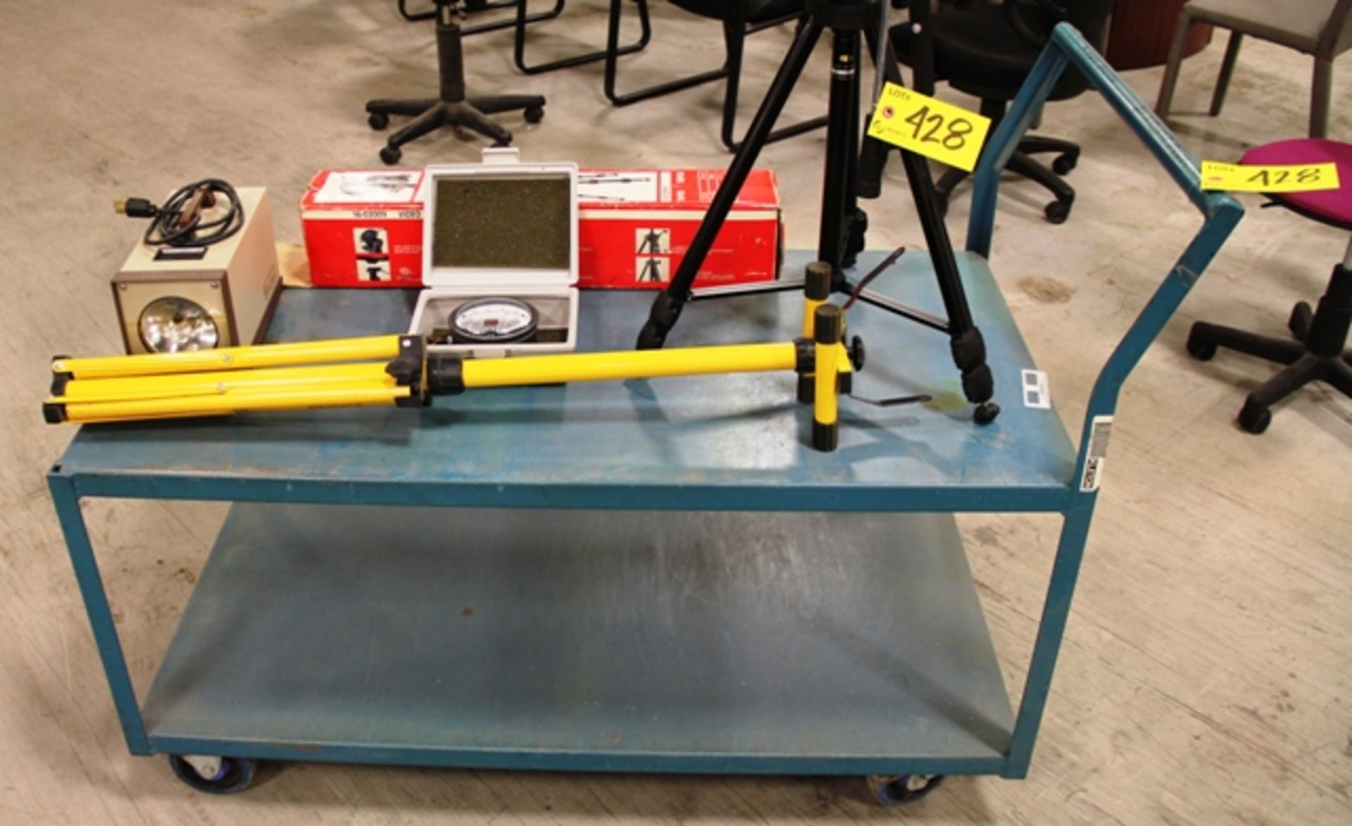 4 WH. FLAT DECK CART W/STROBE LIGHT, TRI-PODS, METER GAUGE