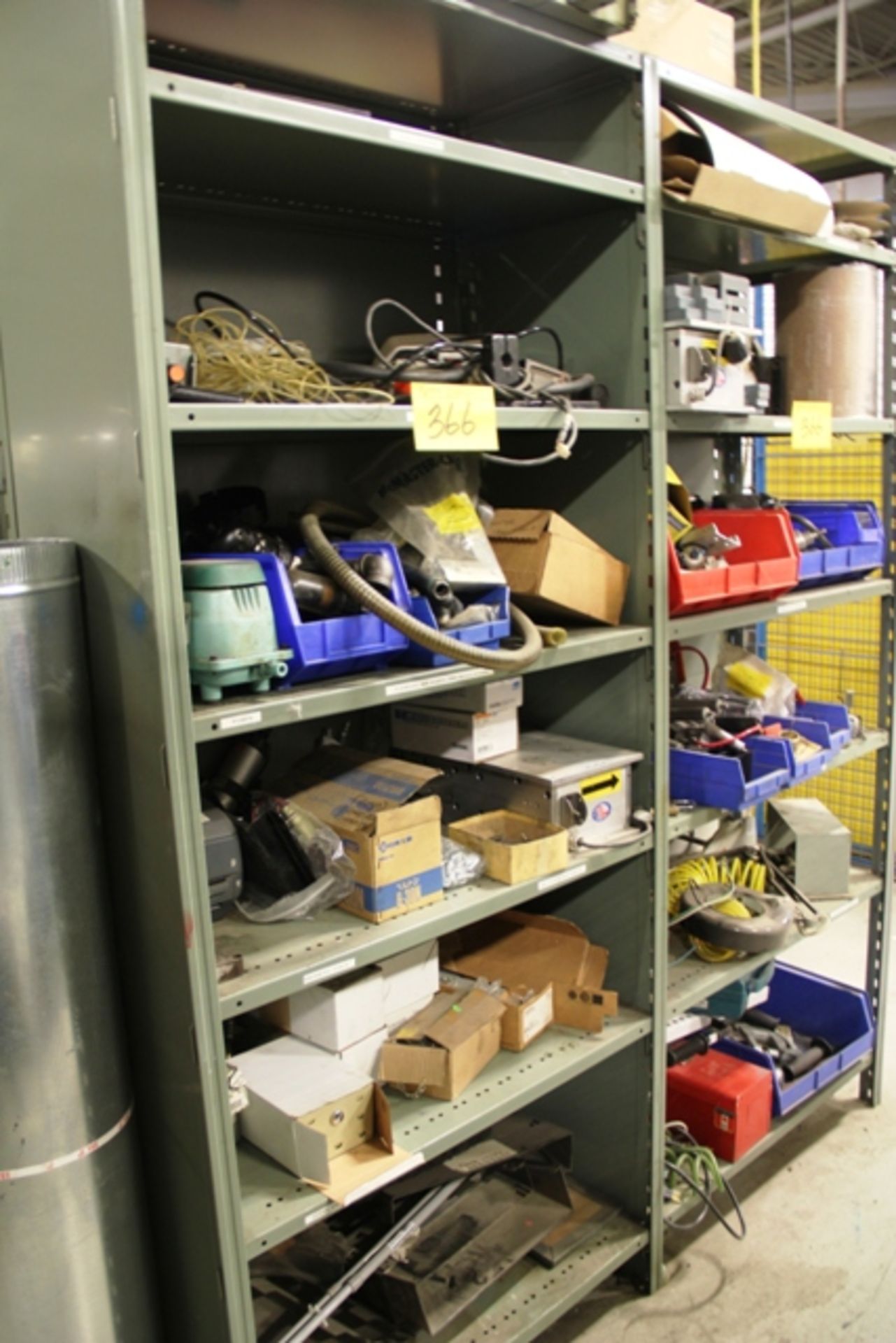 CONTENTS & 5 SECTIONS OF METAL SHELVING - Image 5 of 6