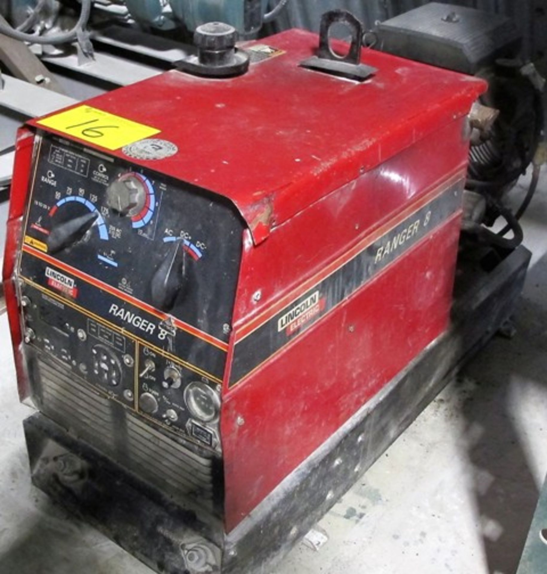 LINCOLN ELECTRIC POWER RANGER 8 GAS POWERED GAS POWERED AC/DC WELDER, S/N 10376-U1970902033