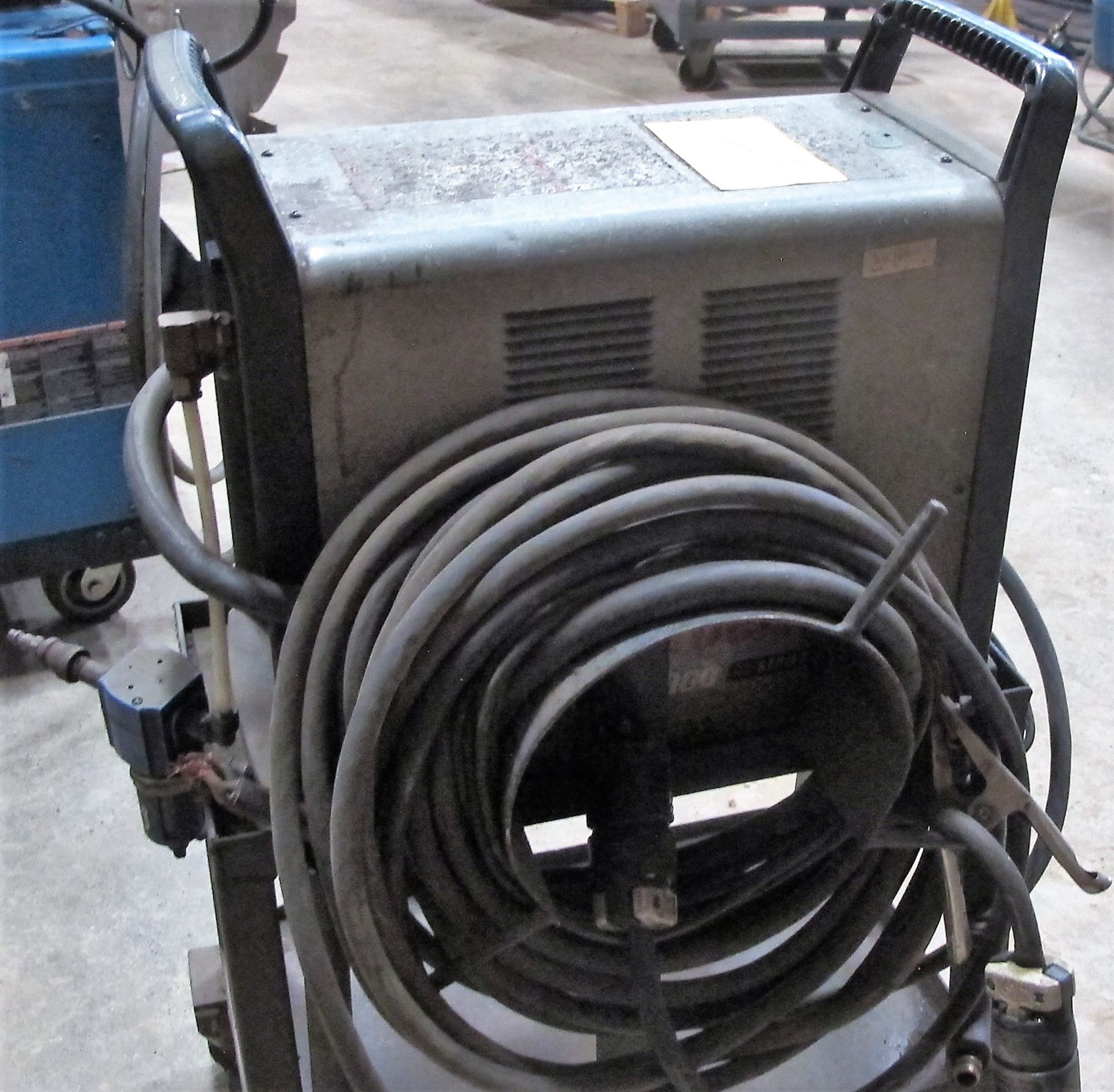 HYPERTHERM POWERMAX 1000, G3 SERIES, PLASMA CUTTER, S/N1000-031278 W/CABLES/CART - Image 2 of 3