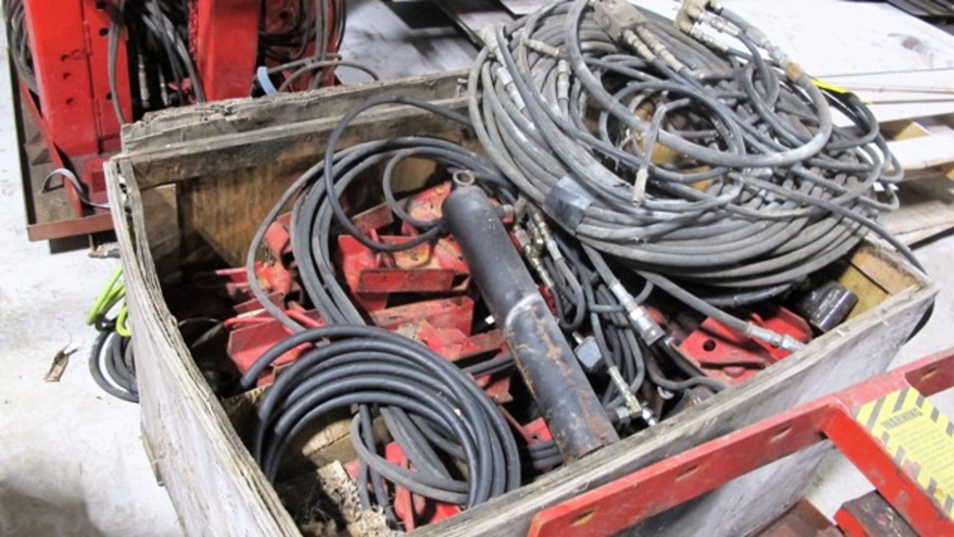 BAINTER HYDRAULIC GRAIN BIN JACKING (INCL HONDA GX390 GAS POWERED DRIVE CART W/(4) HYDRAULIC JACKS - Image 12 of 17