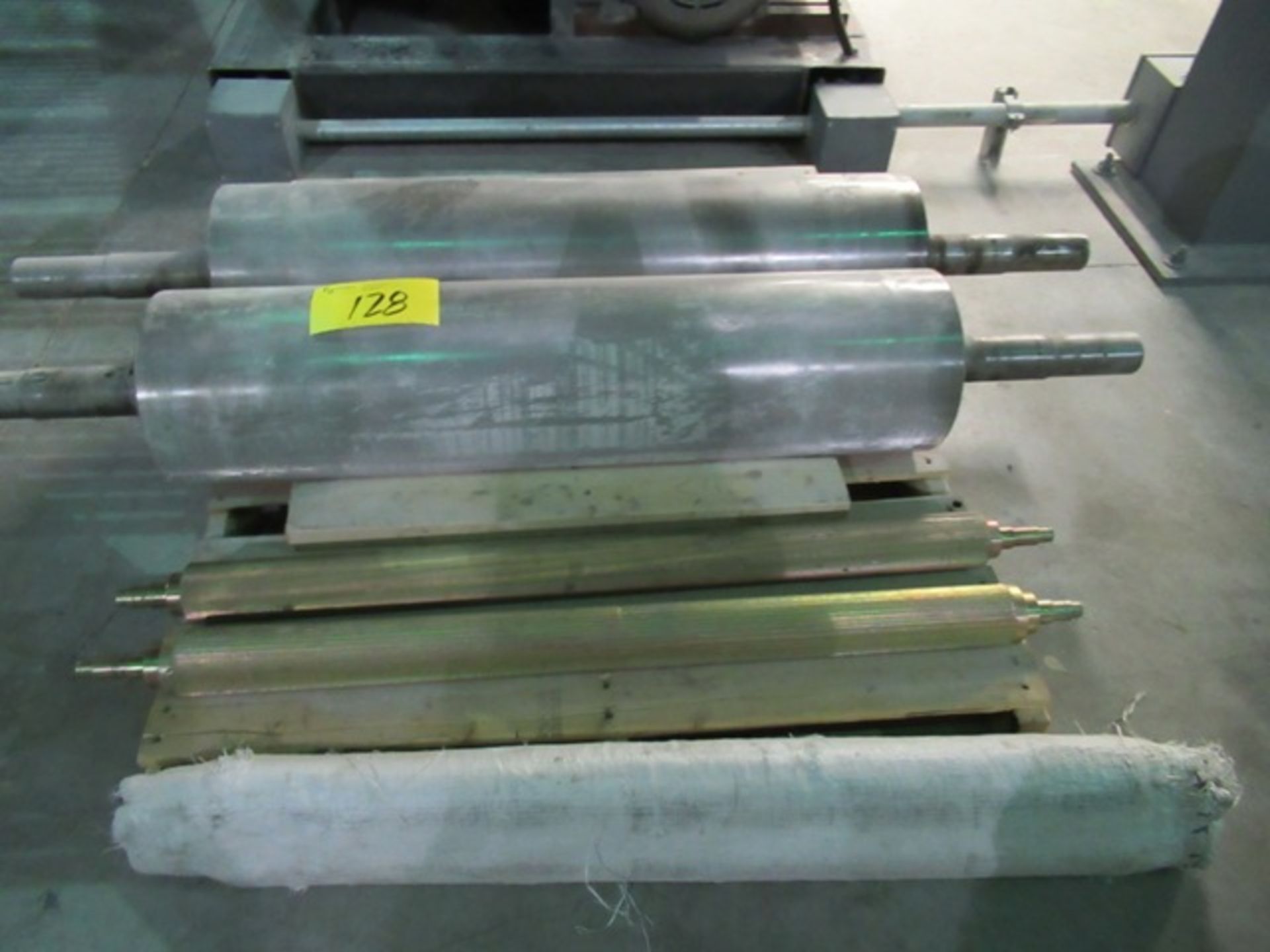 LOT 8 ASST. 39.5"X10", 38"X3" APPROX. GRINDER CYLINDERS (2 SKIDS)